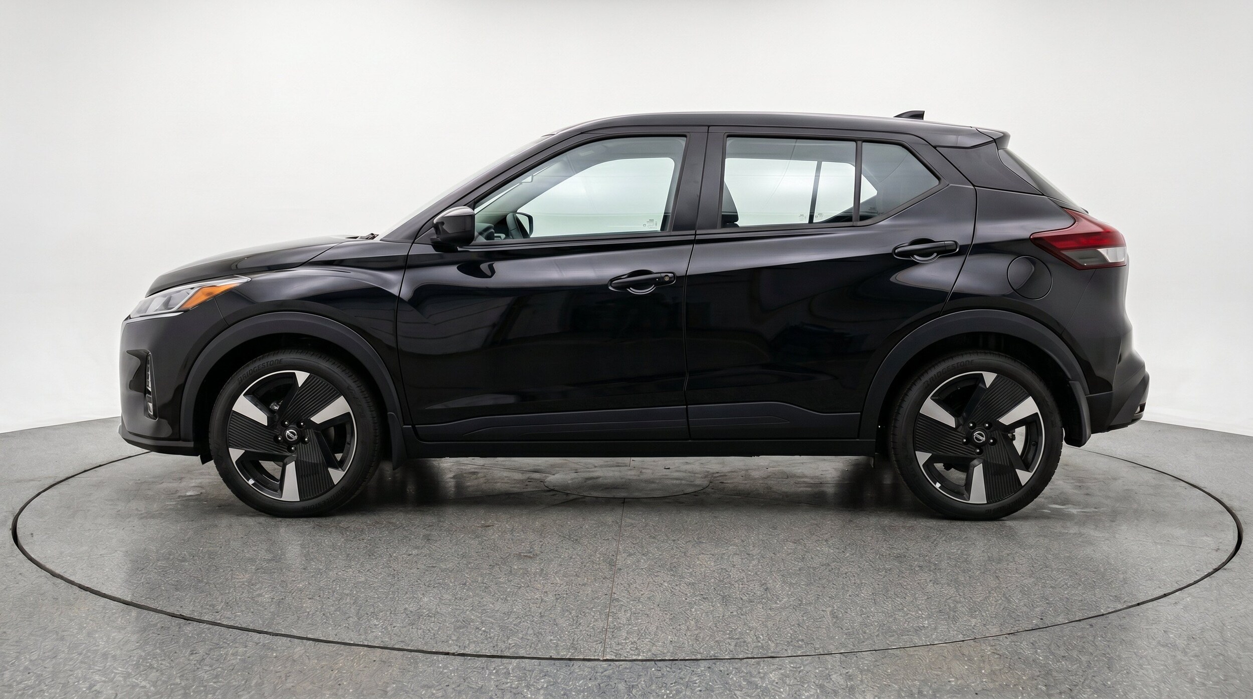 Thumbnail: 2026 Nissan Kicks - 5