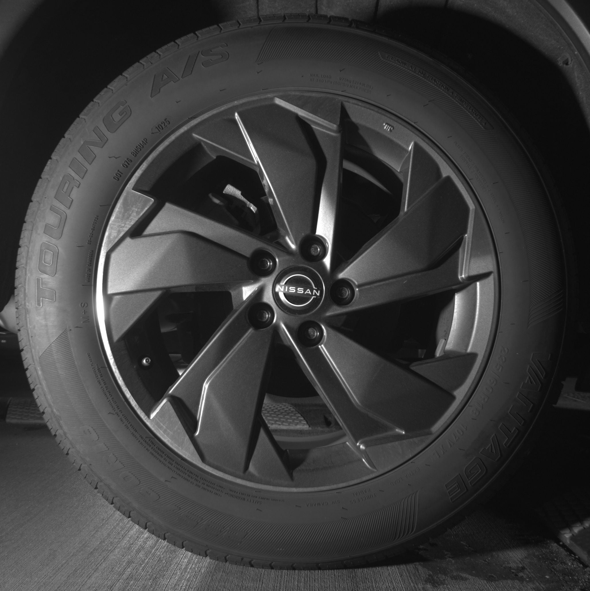 Thumbnail: 2025 Nissan Rogue - 12