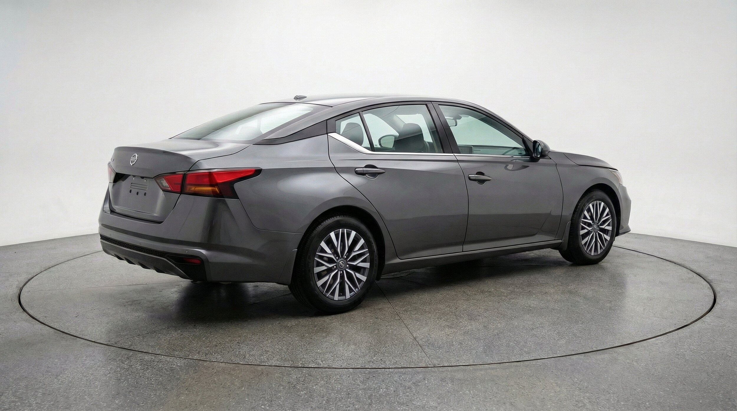 Thumbnail: 2025 Nissan Altima - 9