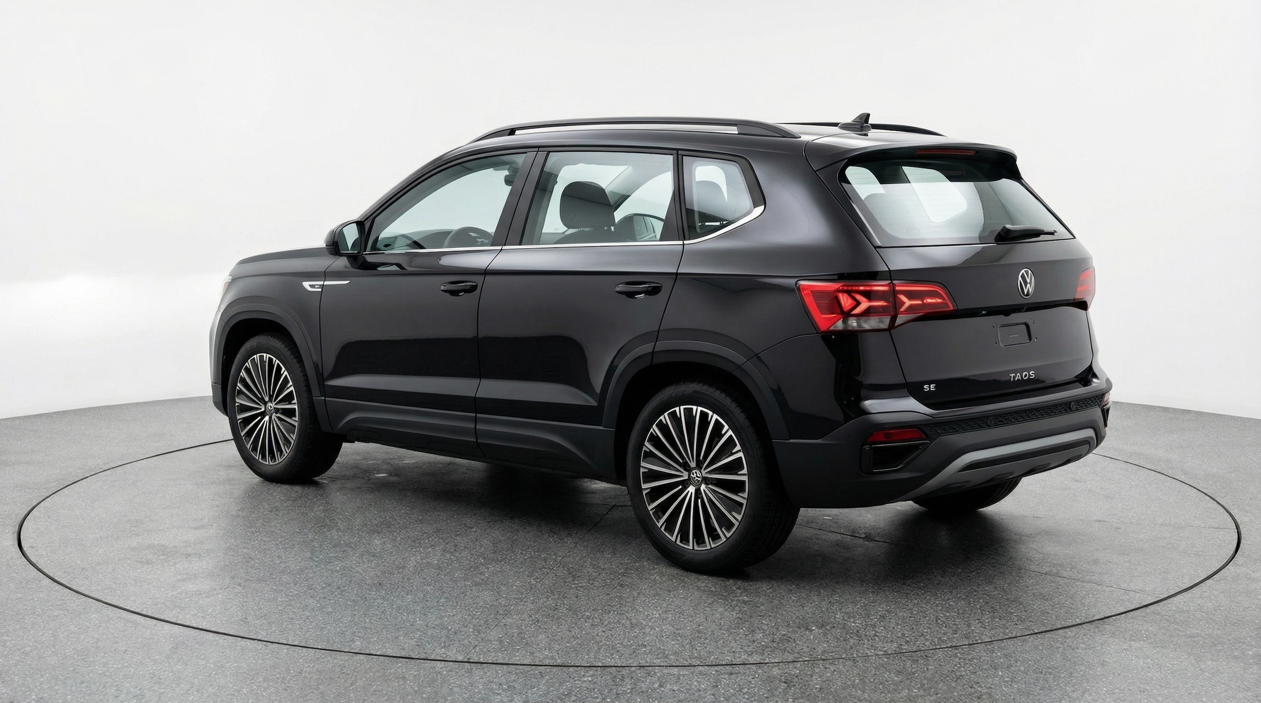 Thumbnail: 2025 Volkswagen Taos - 5