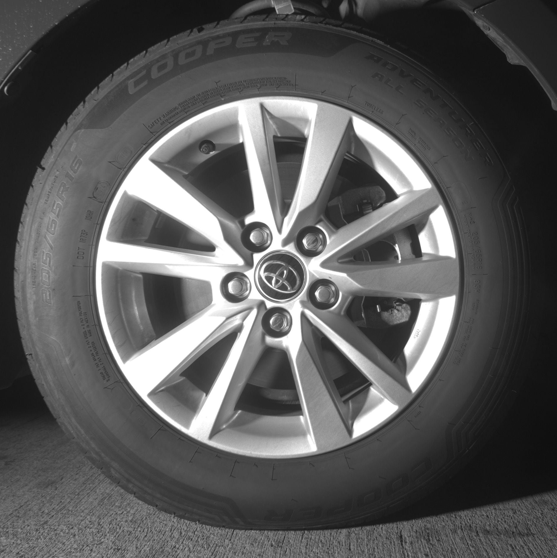 Thumbnail: 2025 Toyota Camry - 10