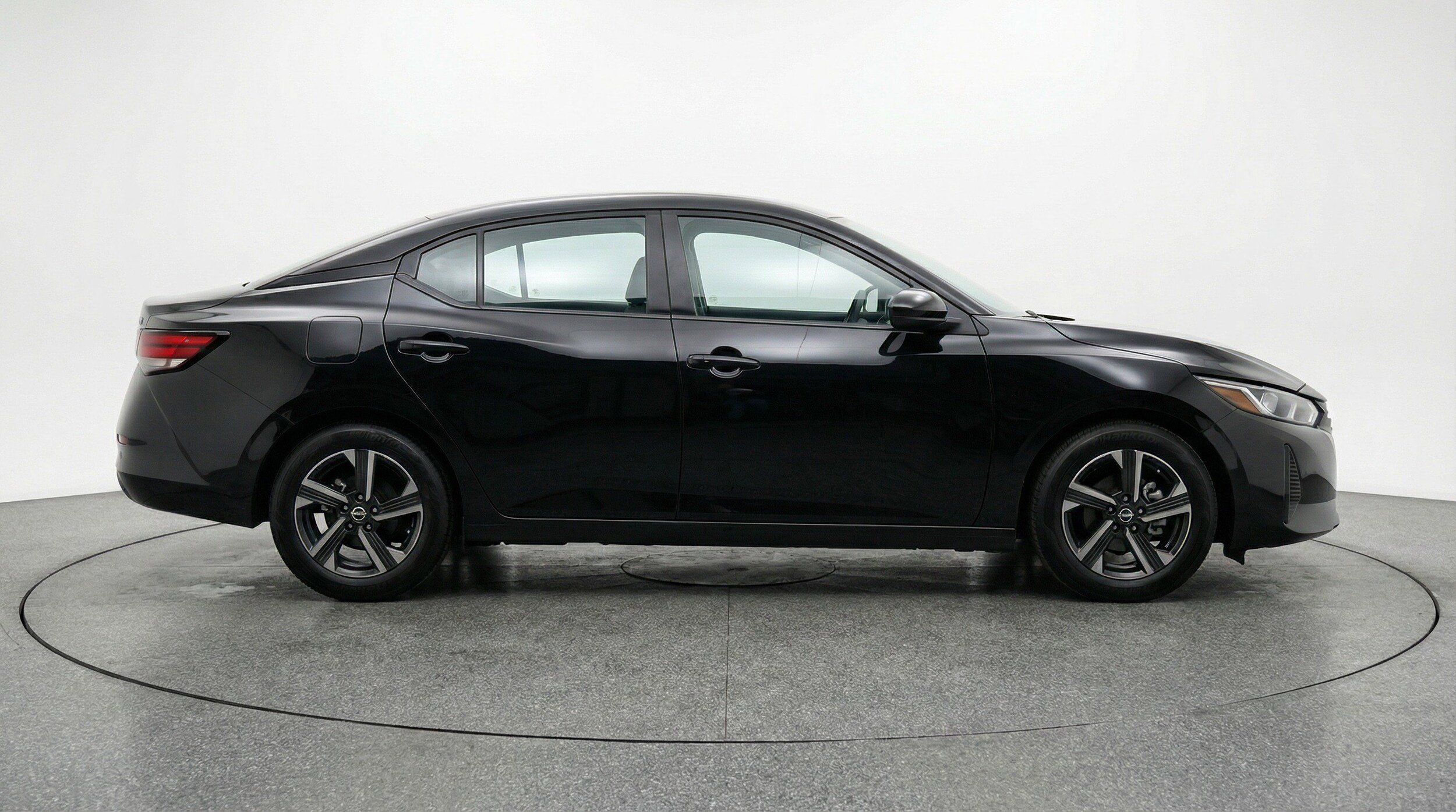Thumbnail: 2025 Nissan Sentra - 11