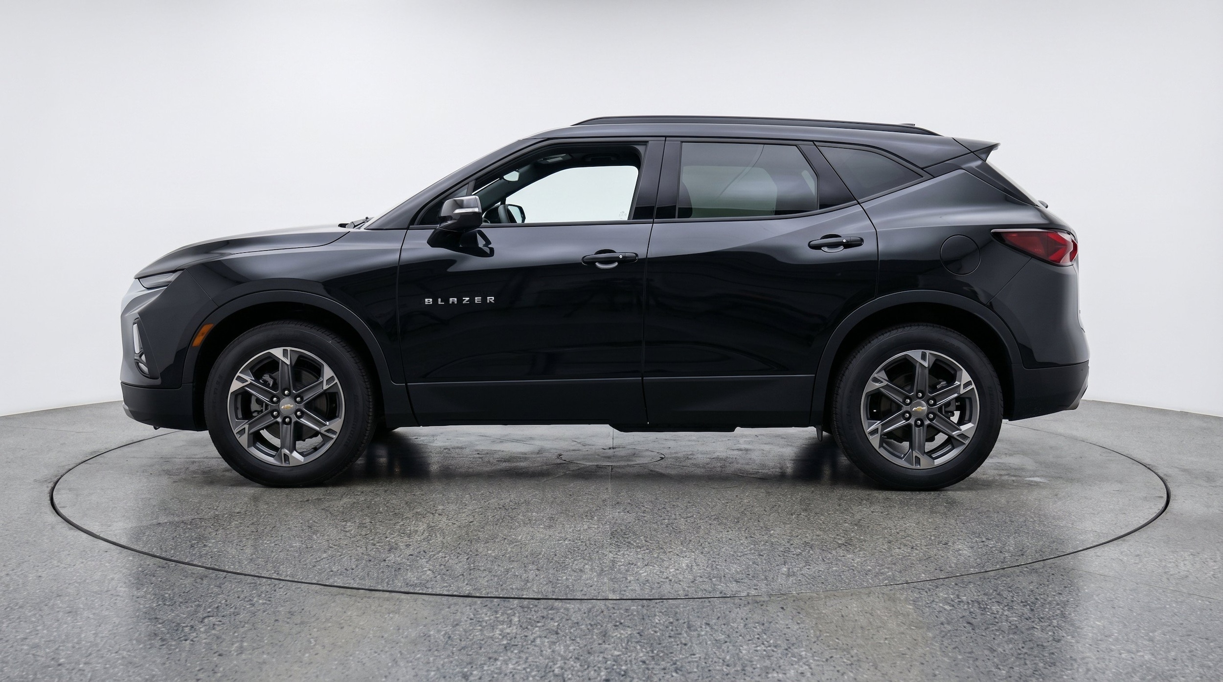 Thumbnail: 2026 Chevrolet Blazer - 5