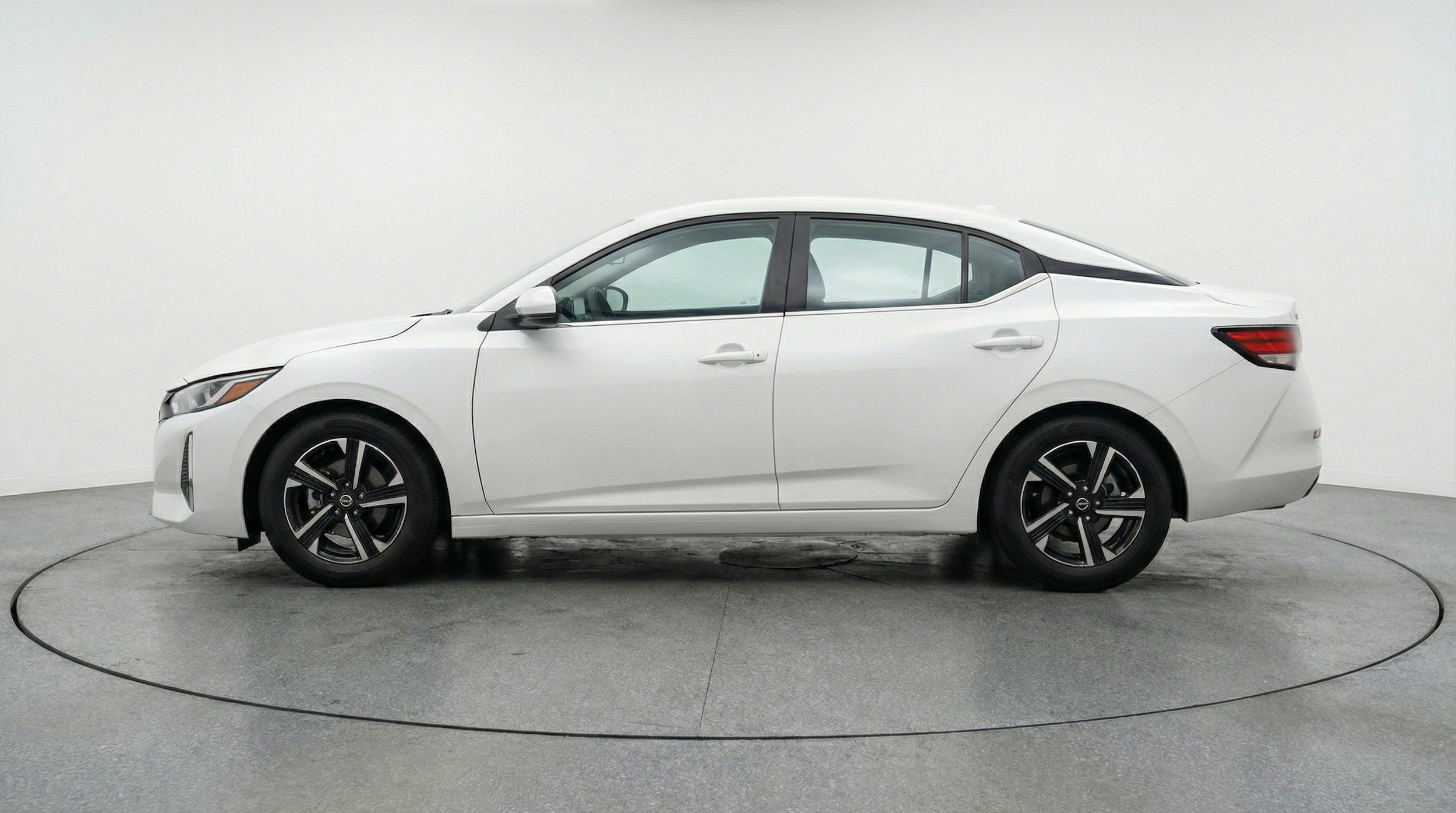 Thumbnail: 2025 Nissan Sentra - 5
