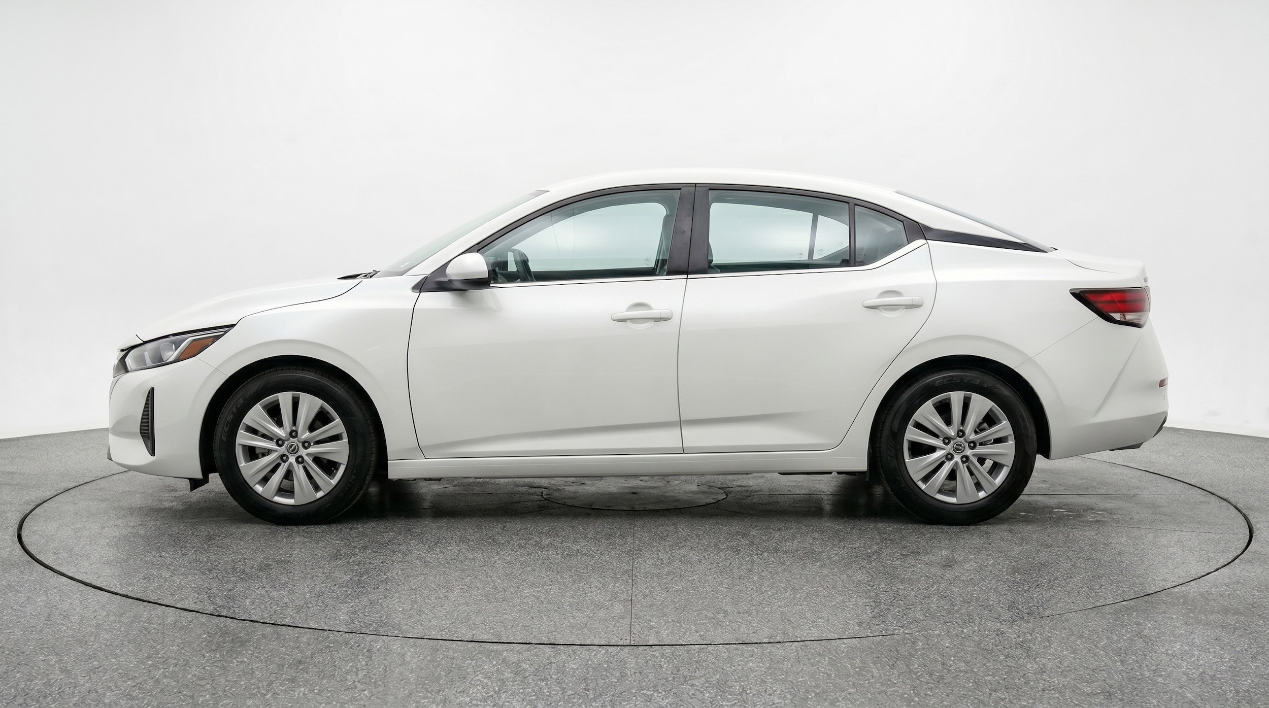 Thumbnail: 2025 Nissan Sentra - 5