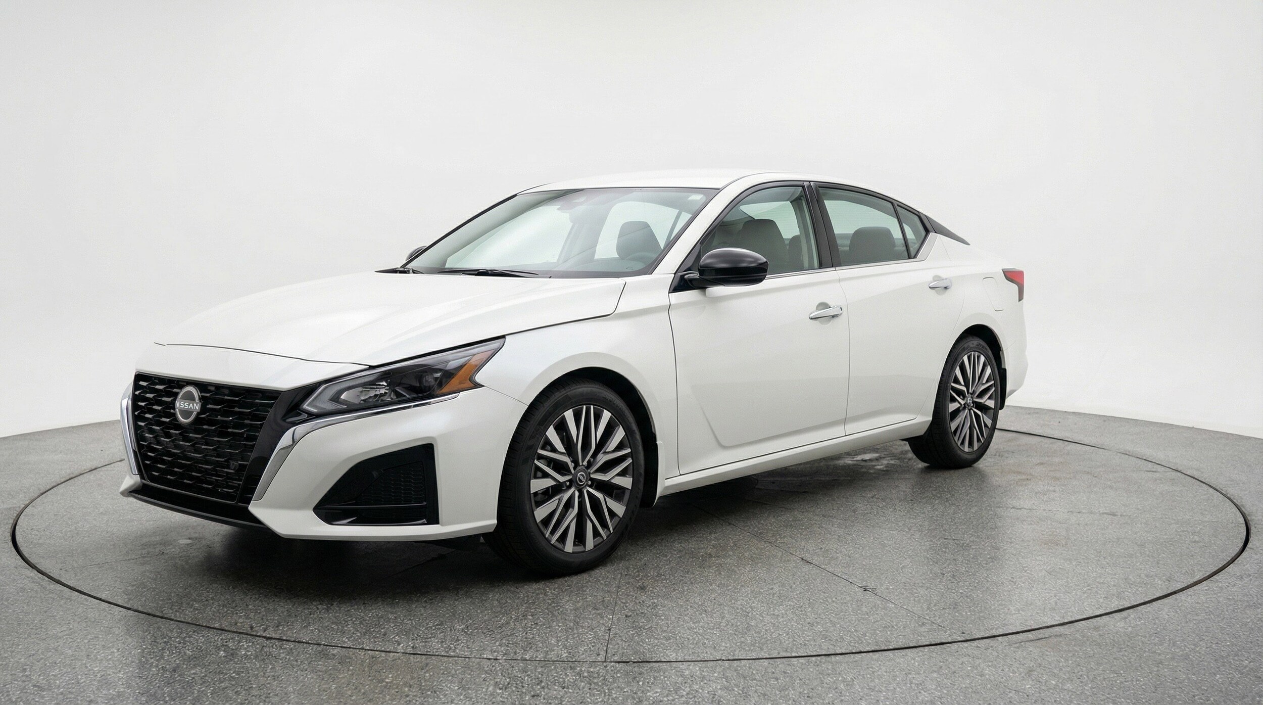 Thumbnail: 2025 Nissan Altima - 3