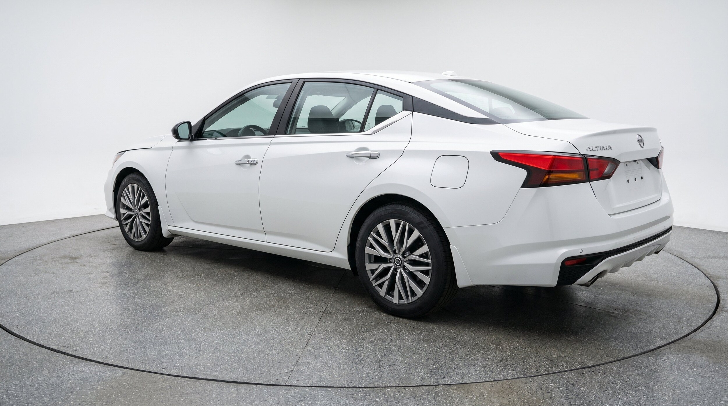 Thumbnail: 2025 Nissan Altima - 6