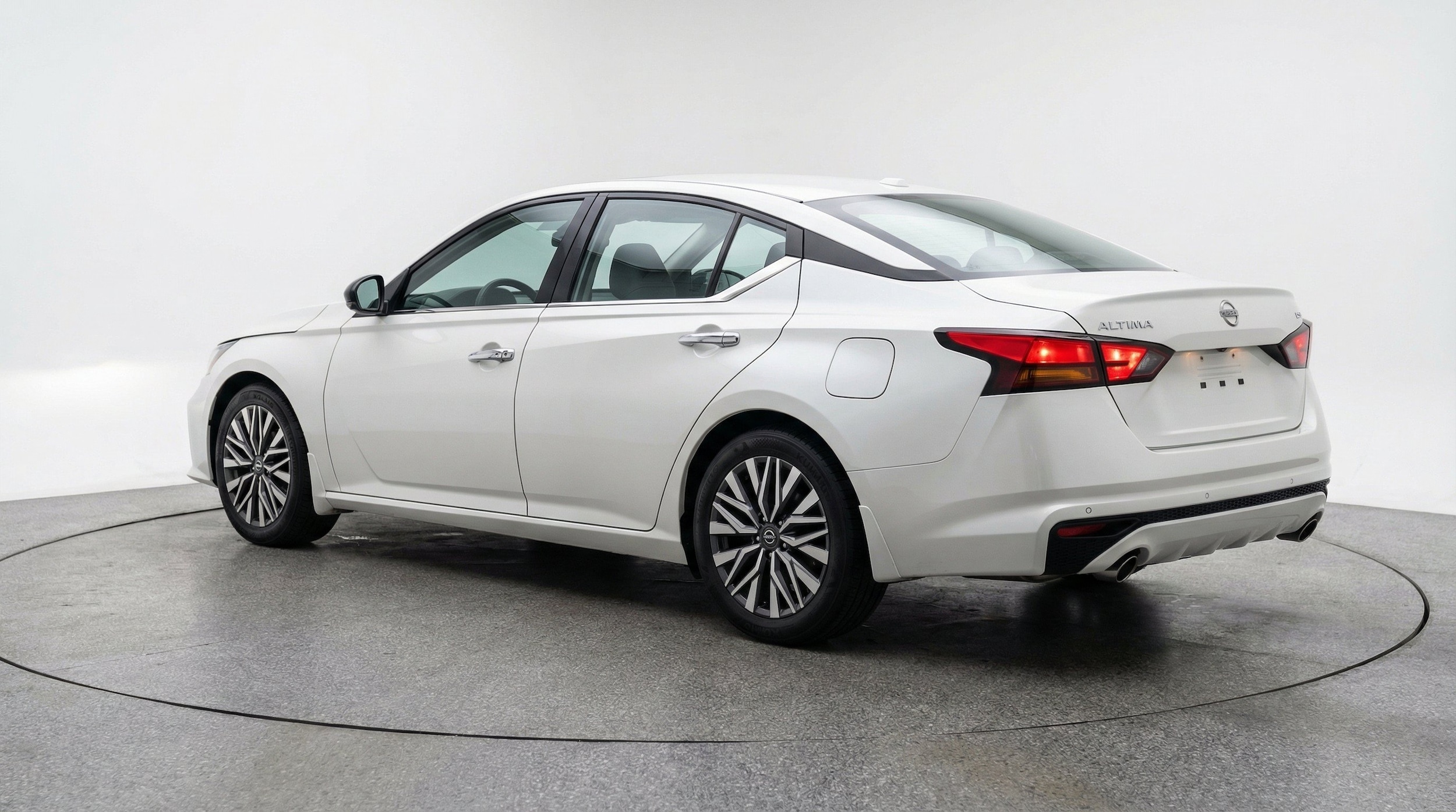 Thumbnail: 2025 Nissan Altima - 6