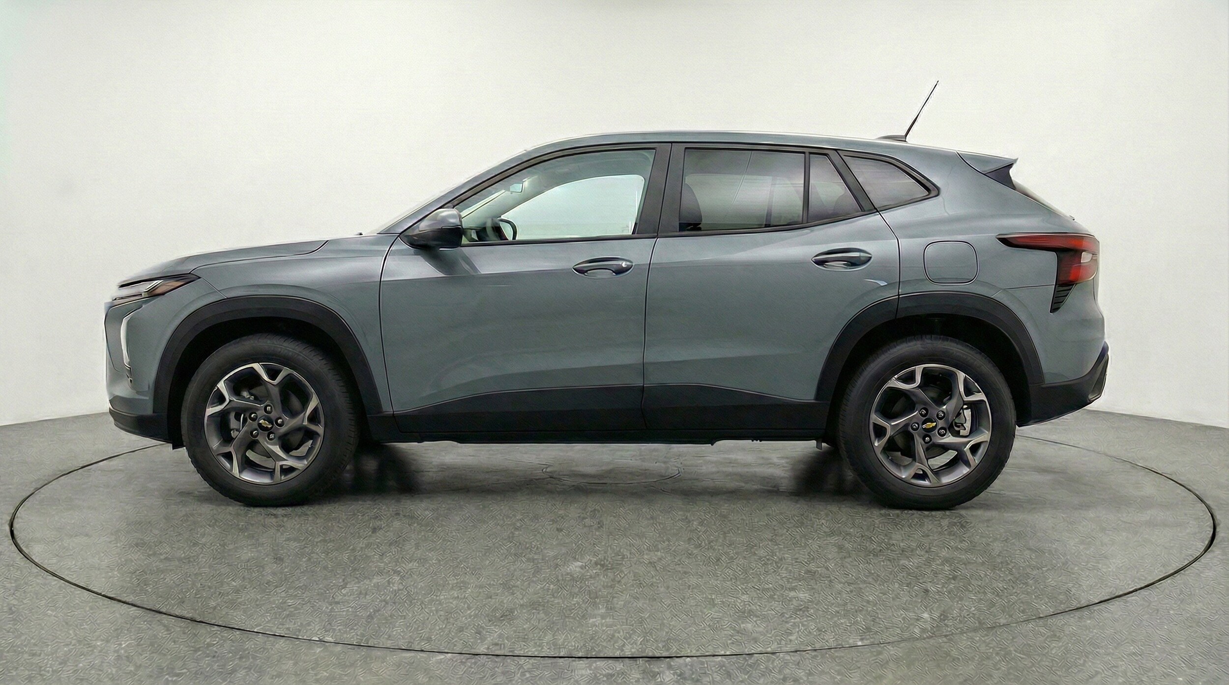 Thumbnail: 2025 Chevrolet Trax - 5