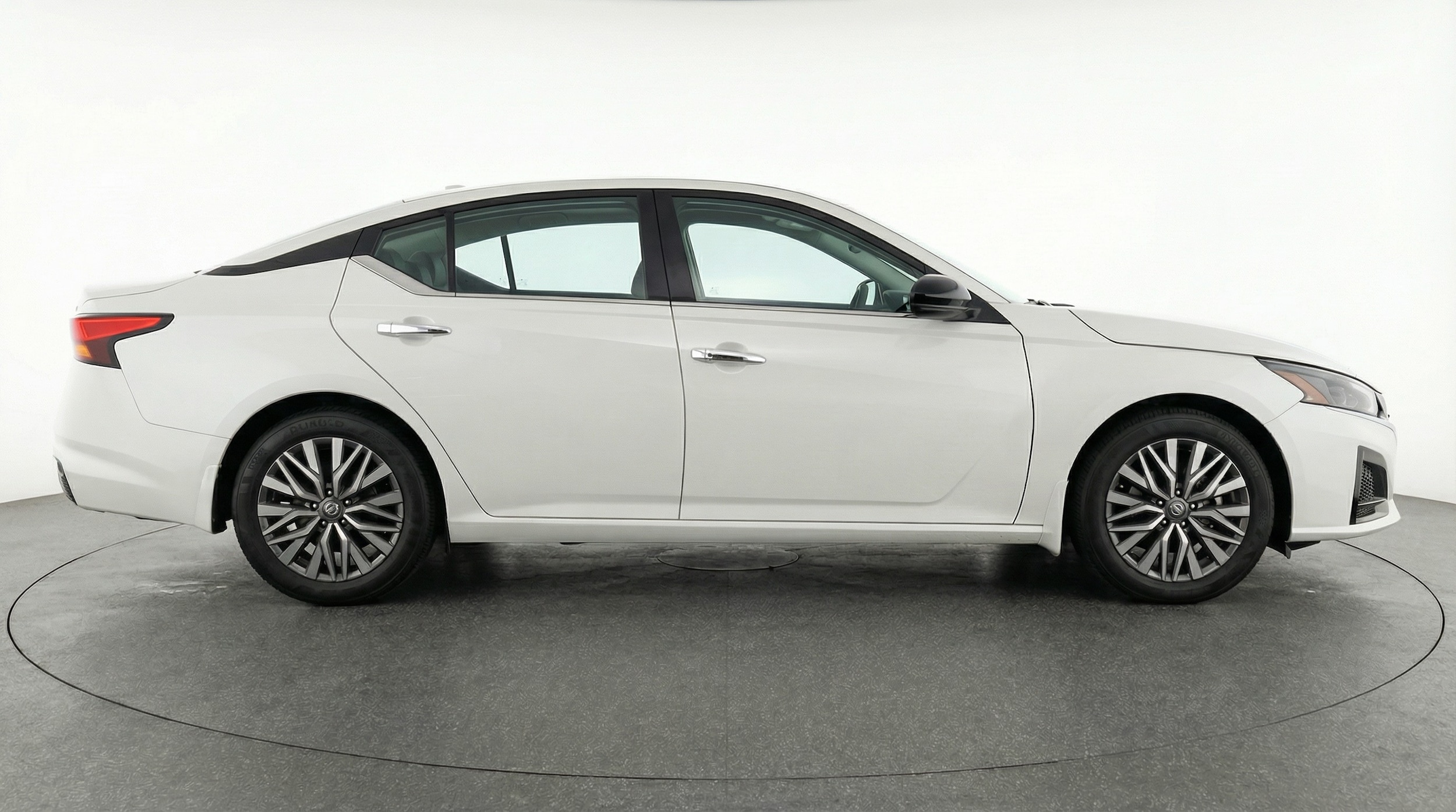 Thumbnail: 2025 Nissan Altima - 8