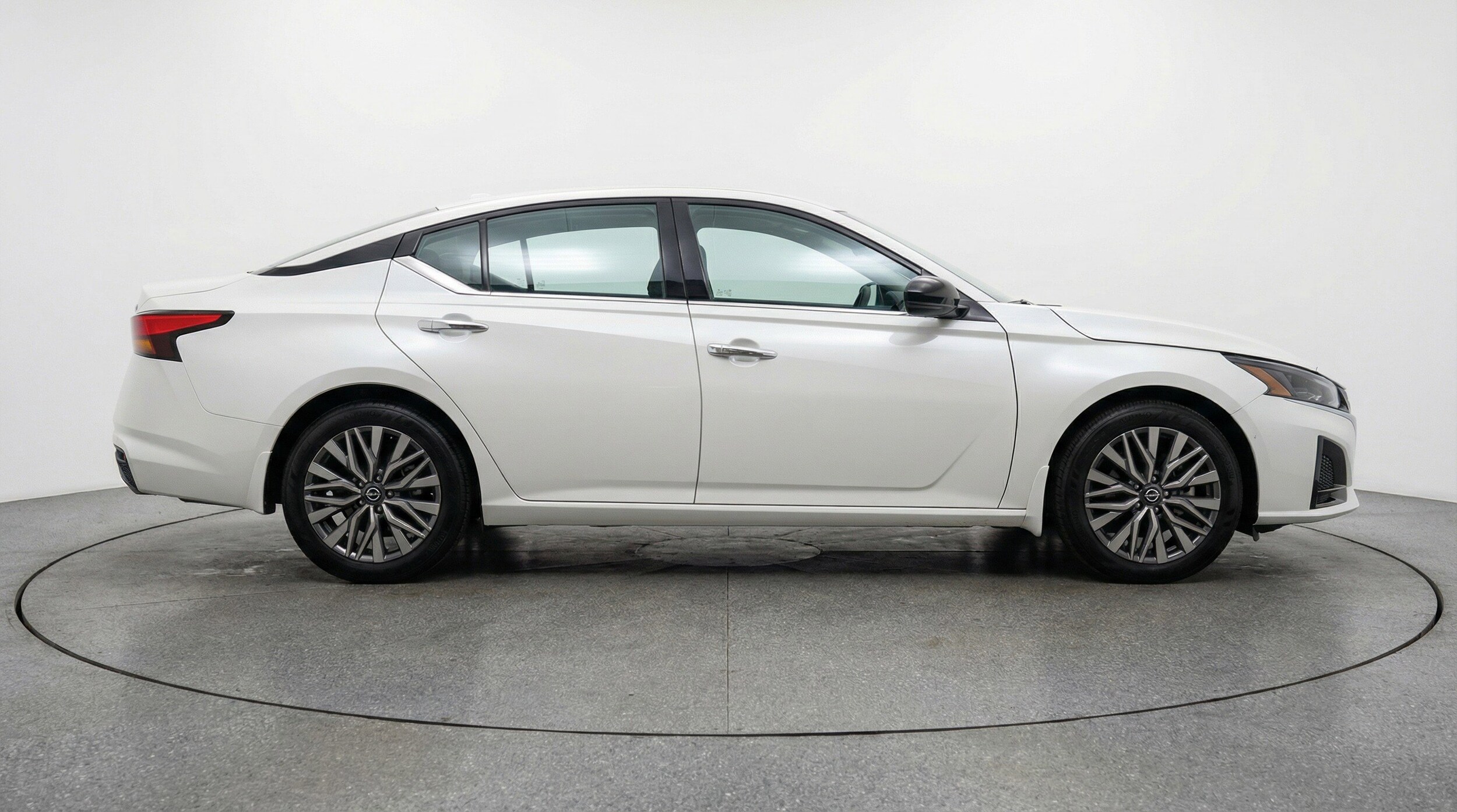 Thumbnail: 2025 Nissan Altima - 11