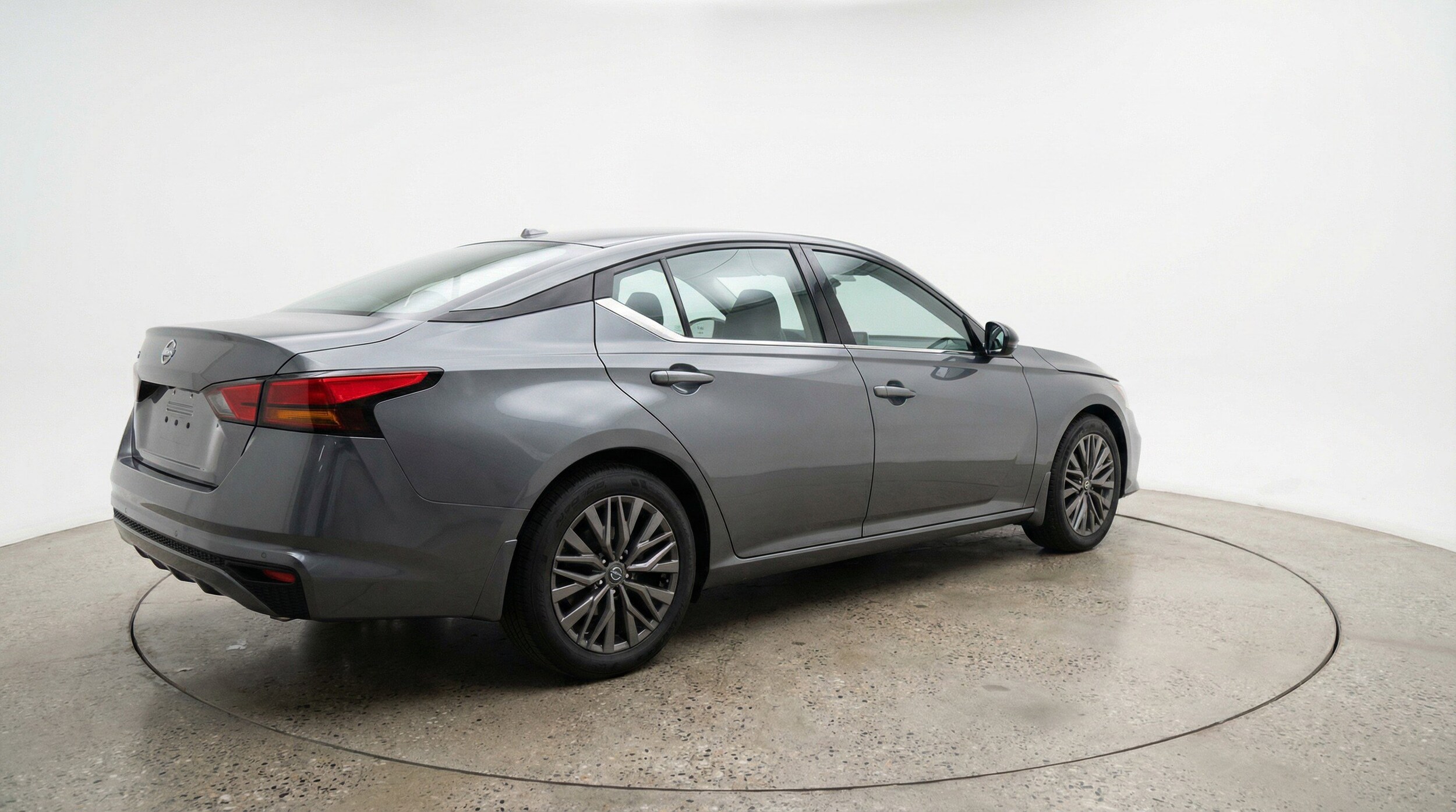 Thumbnail: 2025 Nissan Altima - 9