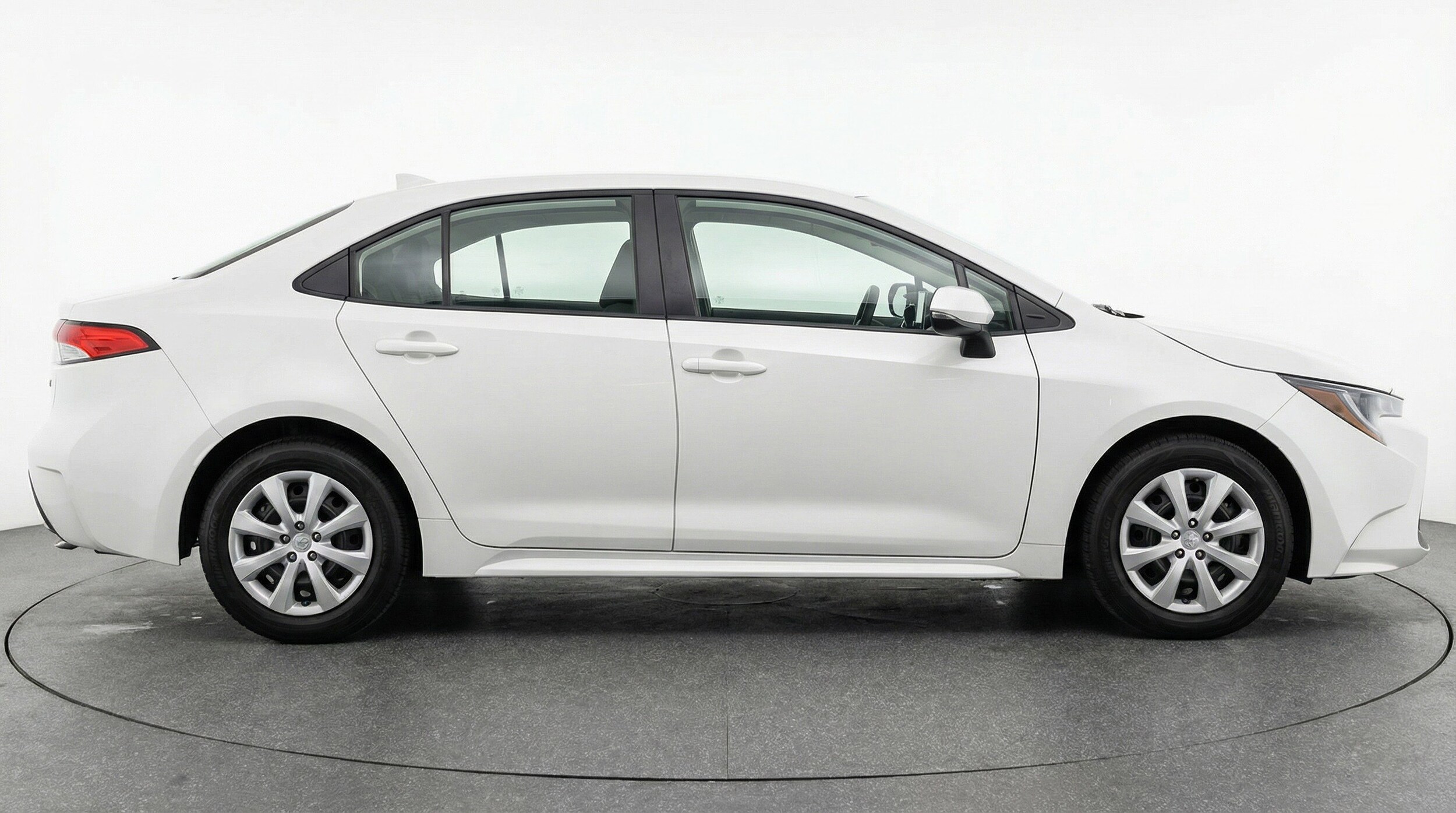 Thumbnail: 2025 Toyota Corolla - 11