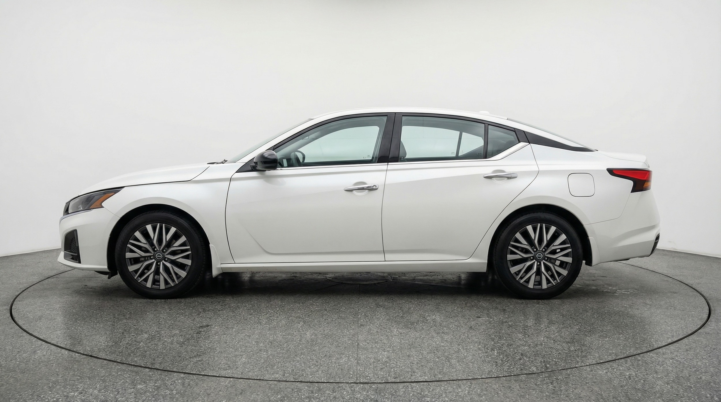 Thumbnail: 2025 Nissan Altima - 4