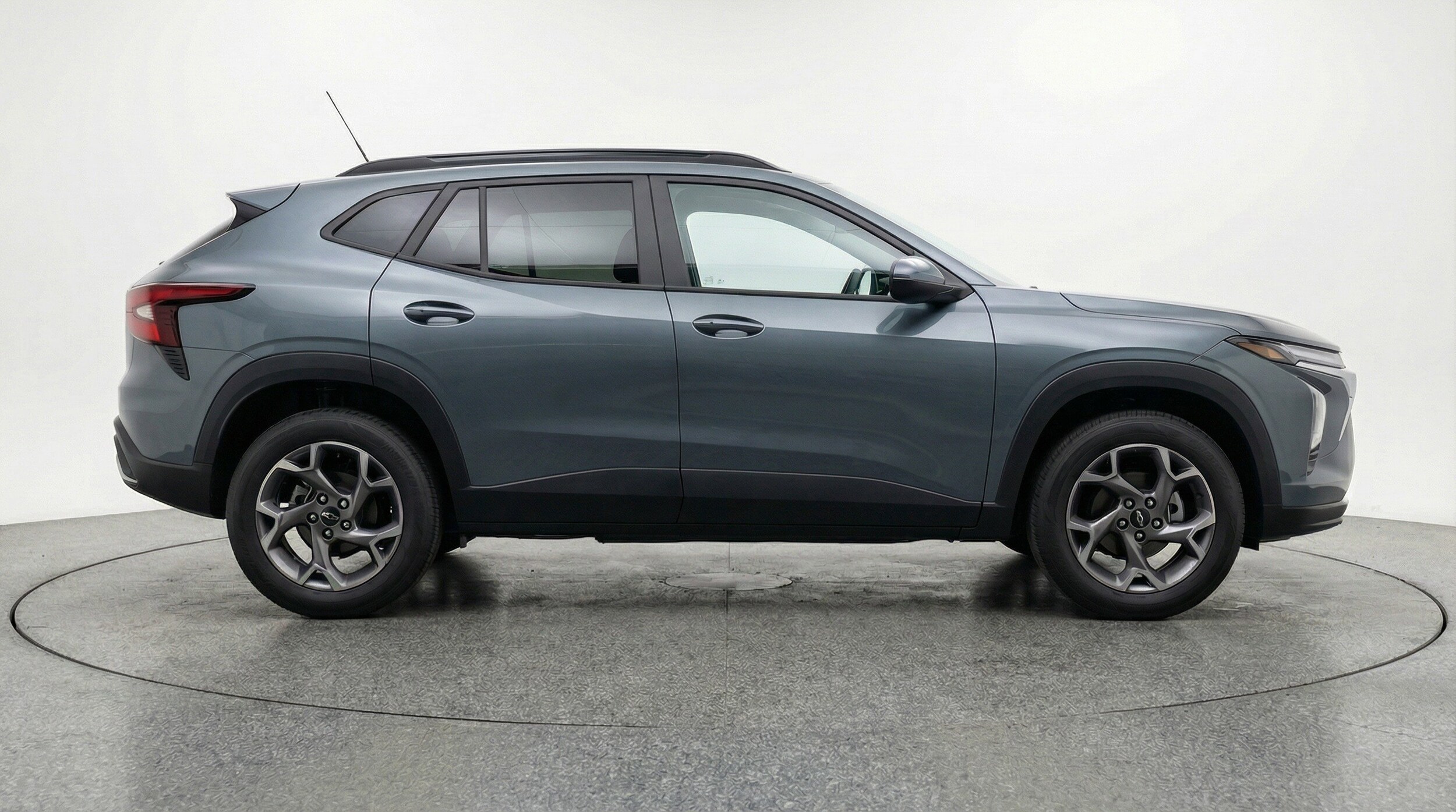 Thumbnail: 2025 Chevrolet Trax - 11