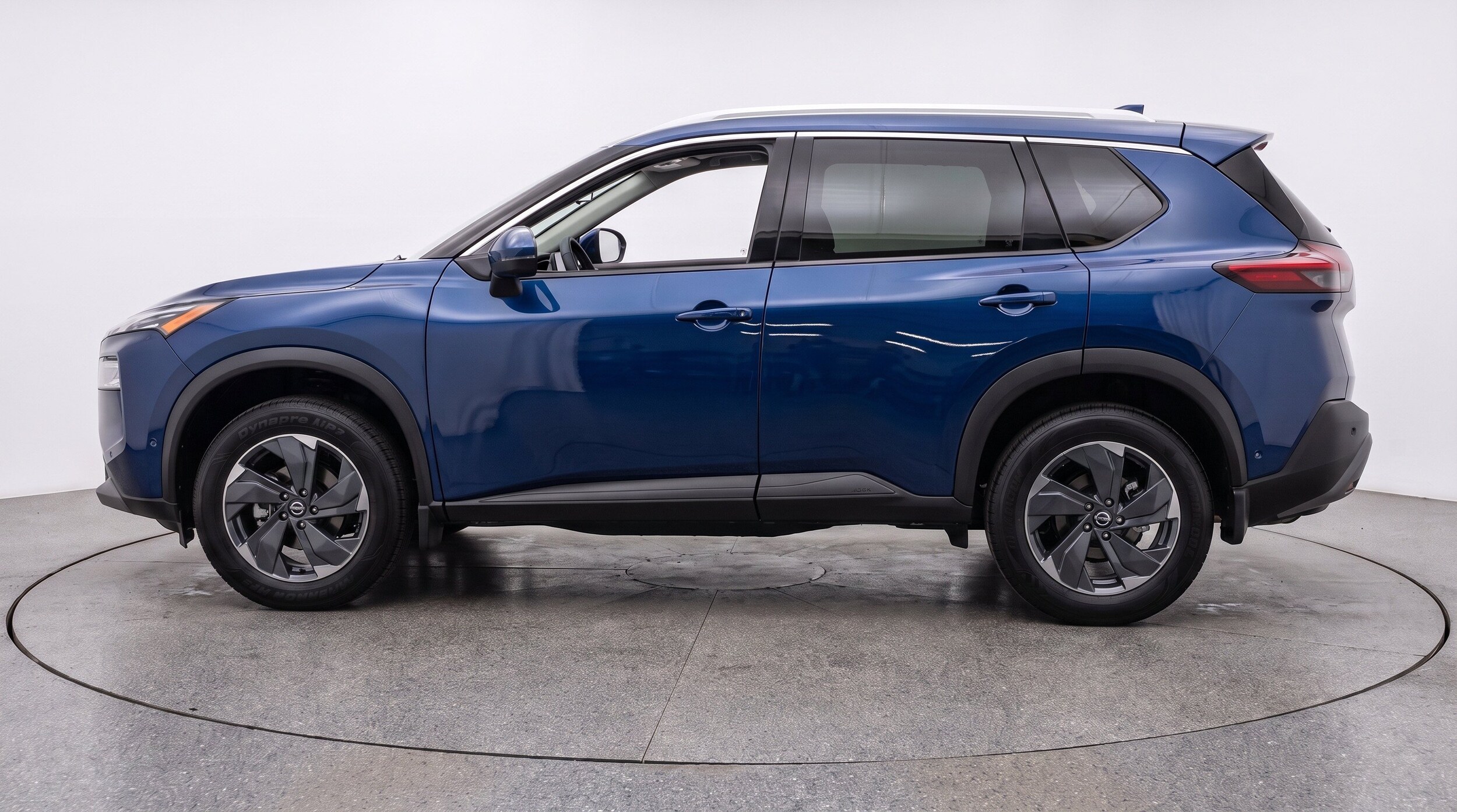 Thumbnail: 2025 Nissan Rogue - 5