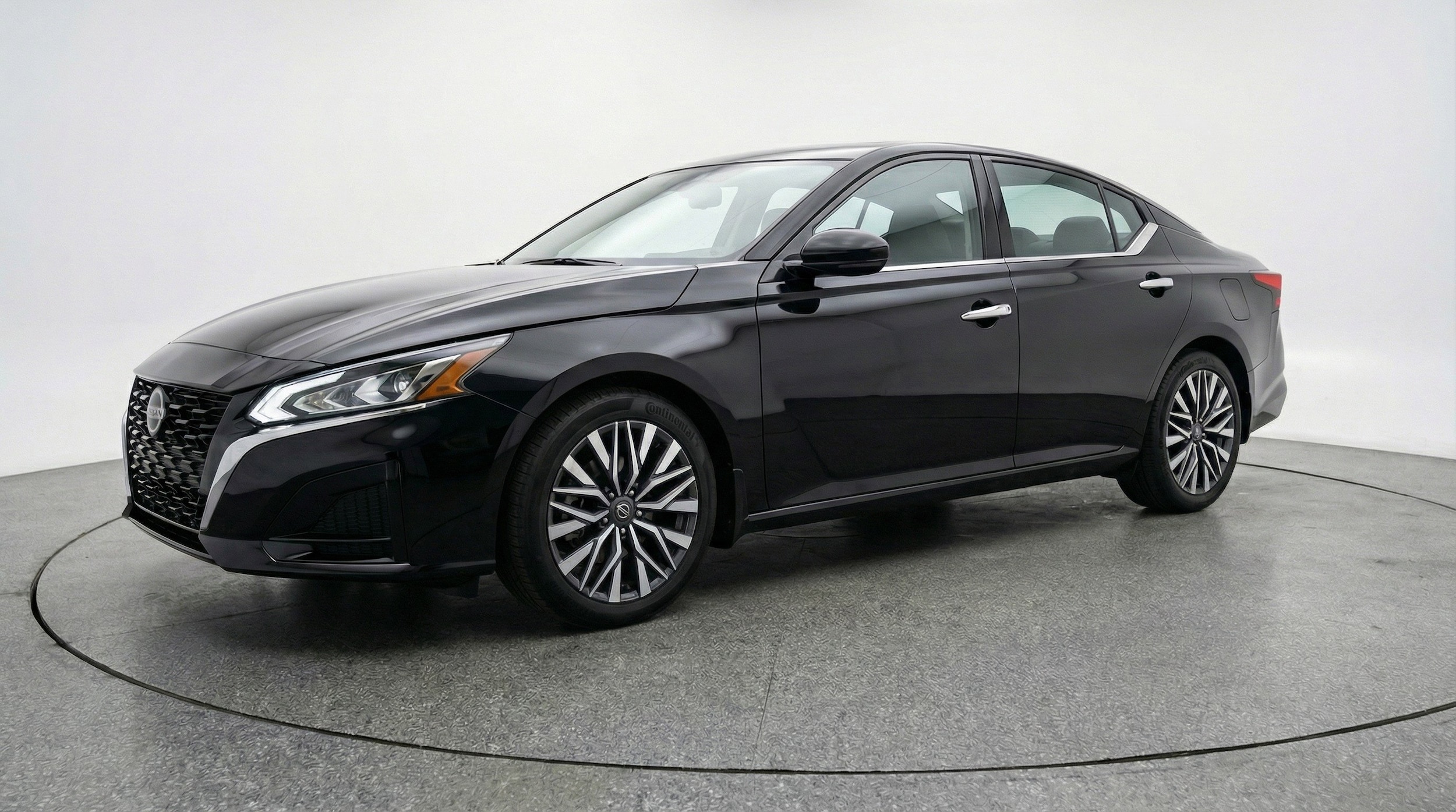 Thumbnail: 2025 Nissan Altima - 3