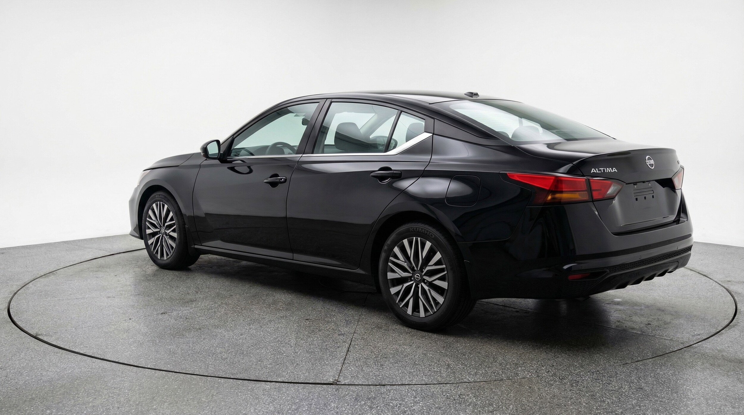 Thumbnail: 2025 Nissan Altima - 6