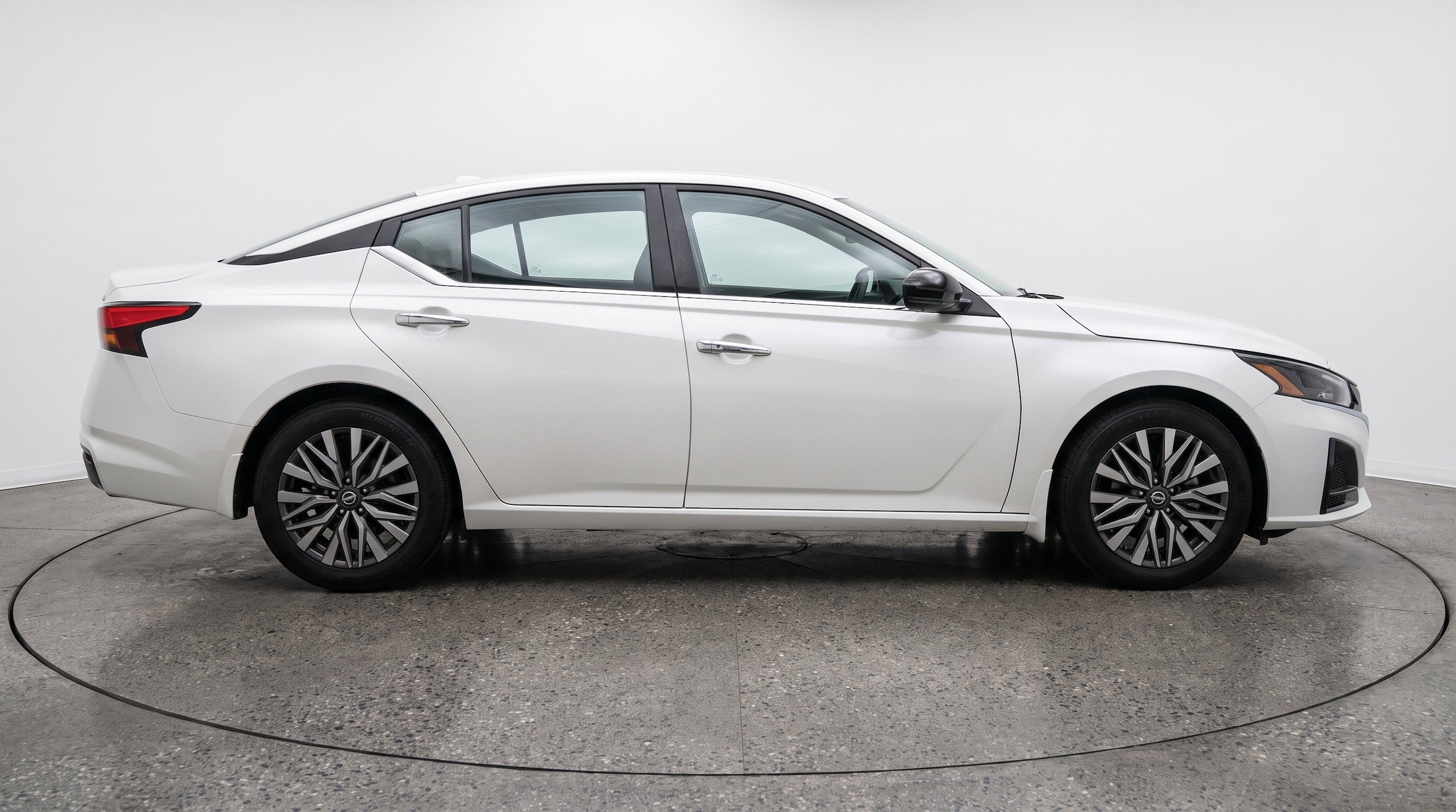 Thumbnail: 2025 Nissan Altima - 11