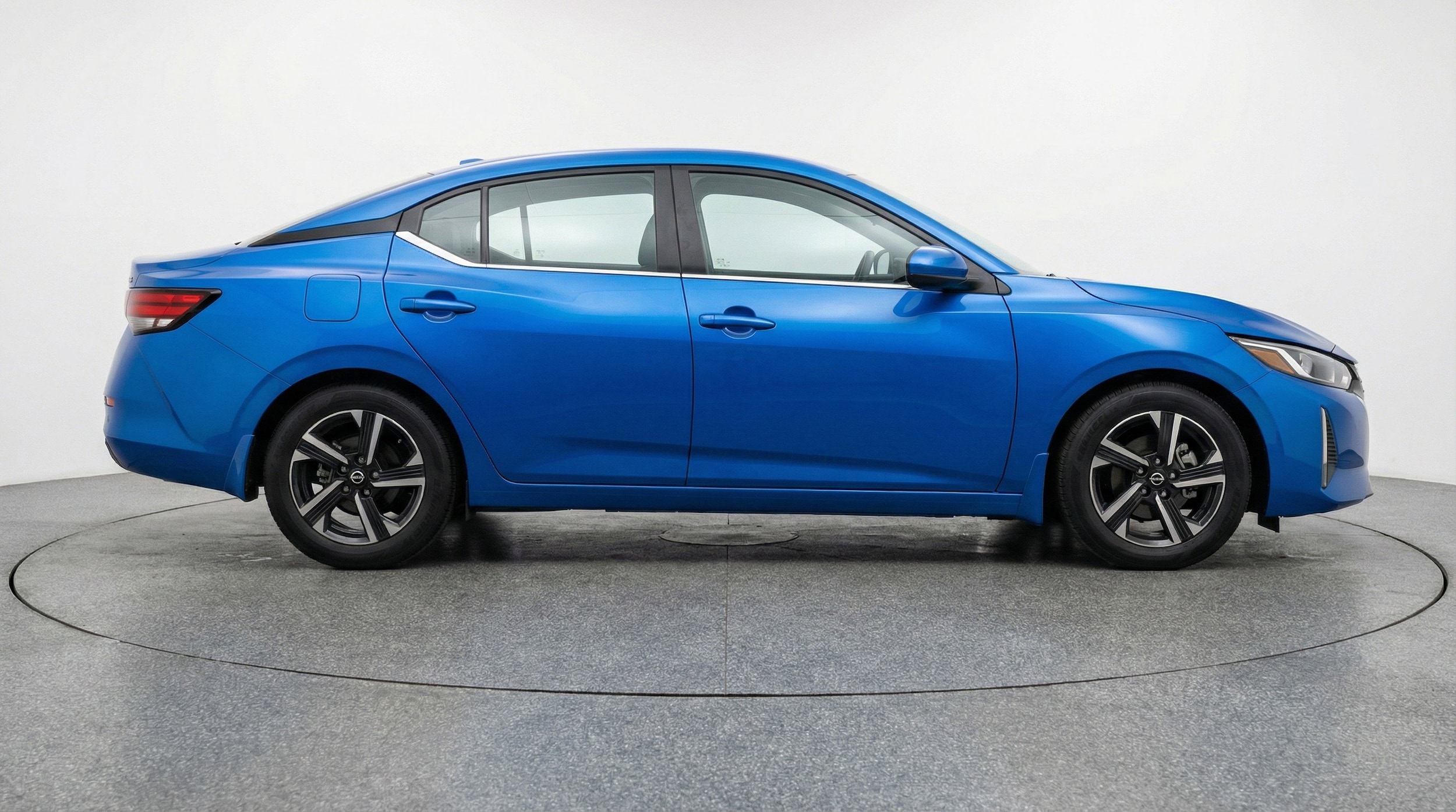 Thumbnail: 2025 Nissan Sentra - 11