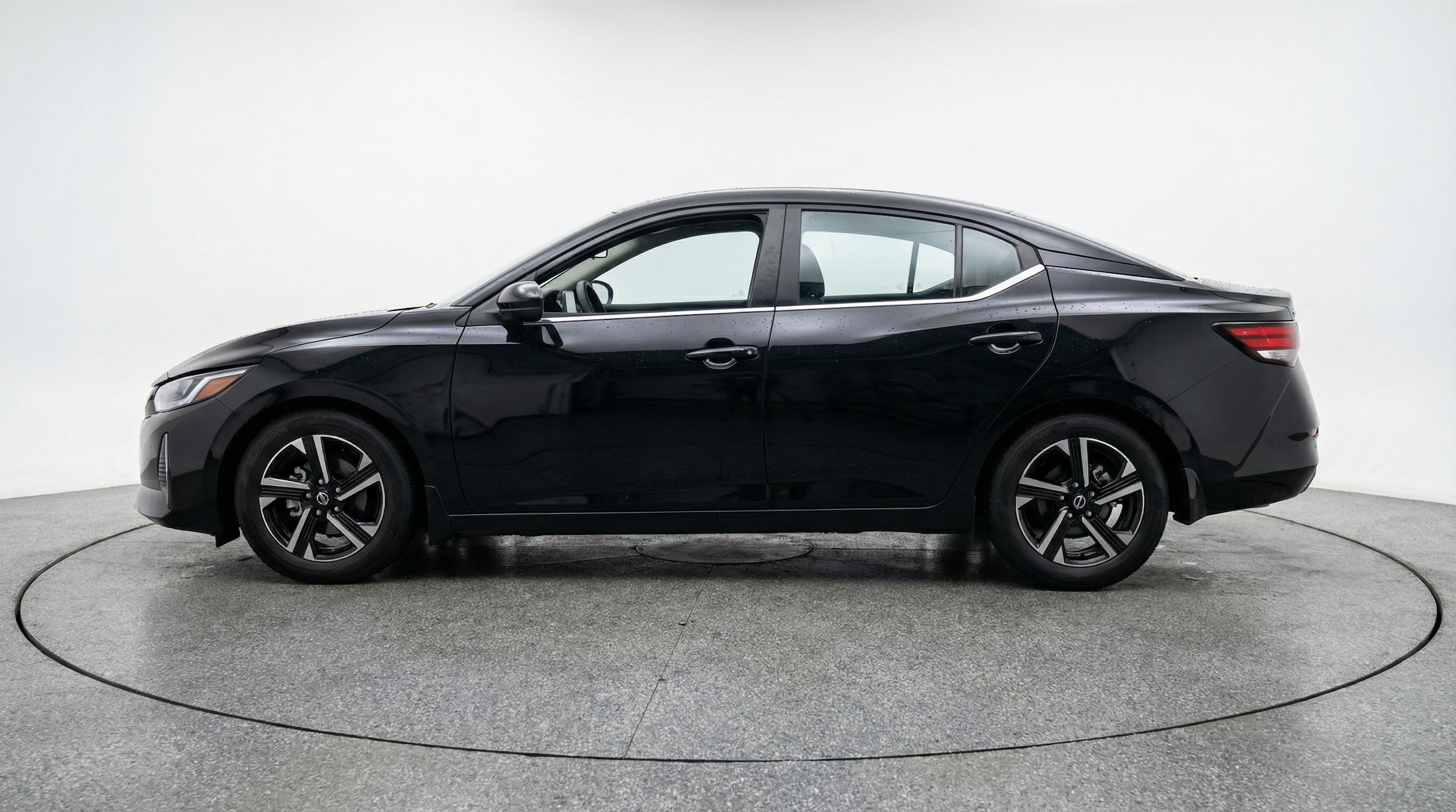 Thumbnail: 2025 Nissan Sentra - 4