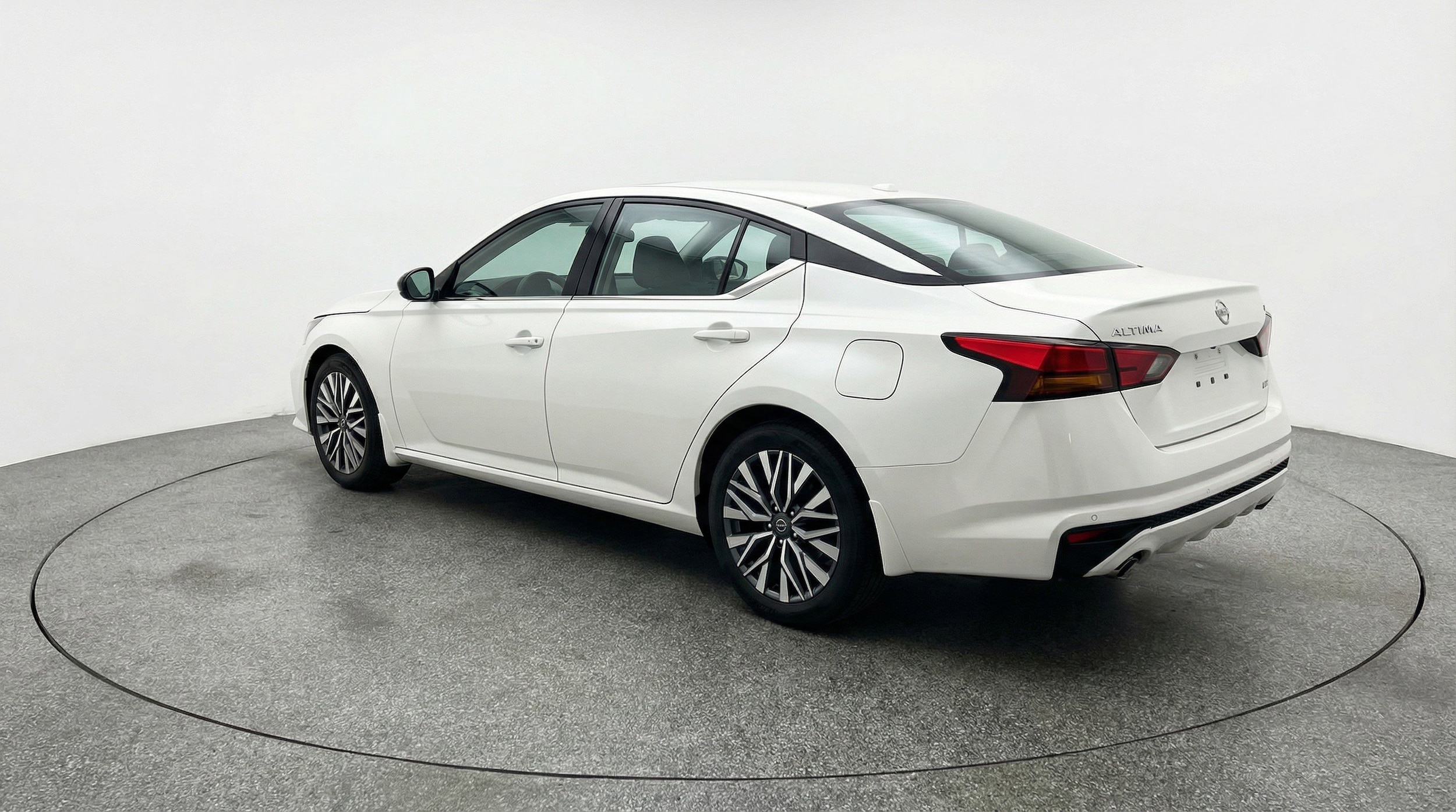 Thumbnail: 2025 Nissan Altima - 6