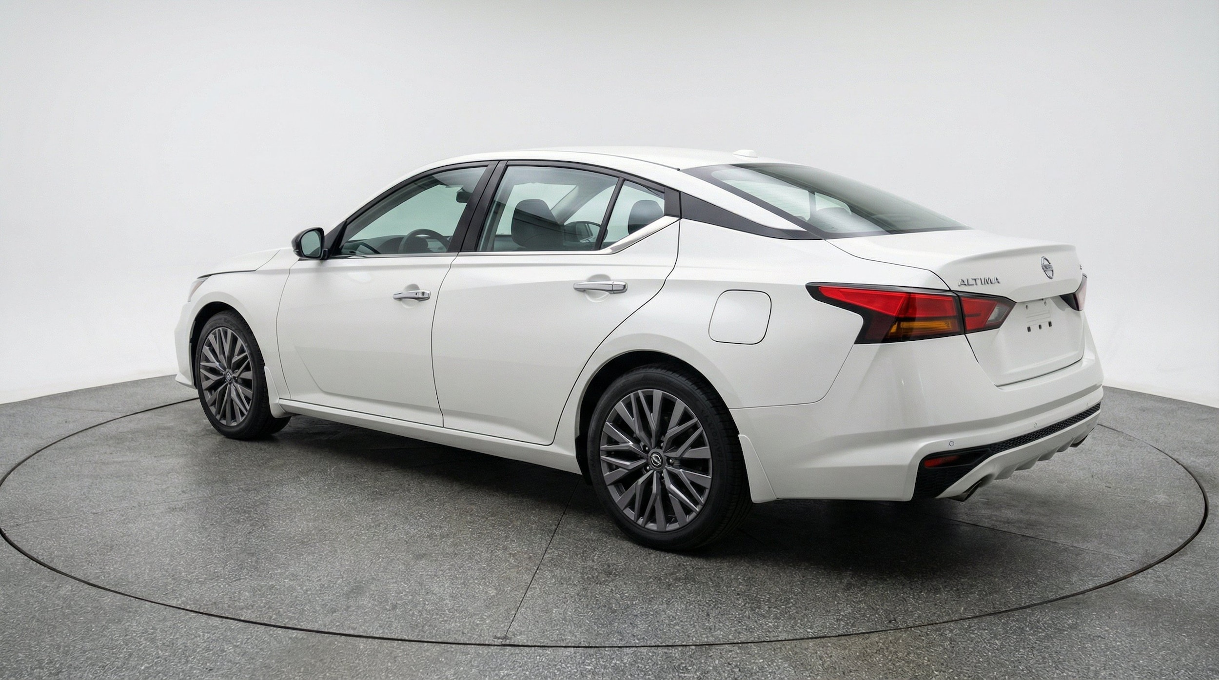 Thumbnail: 2025 Nissan Altima - 6