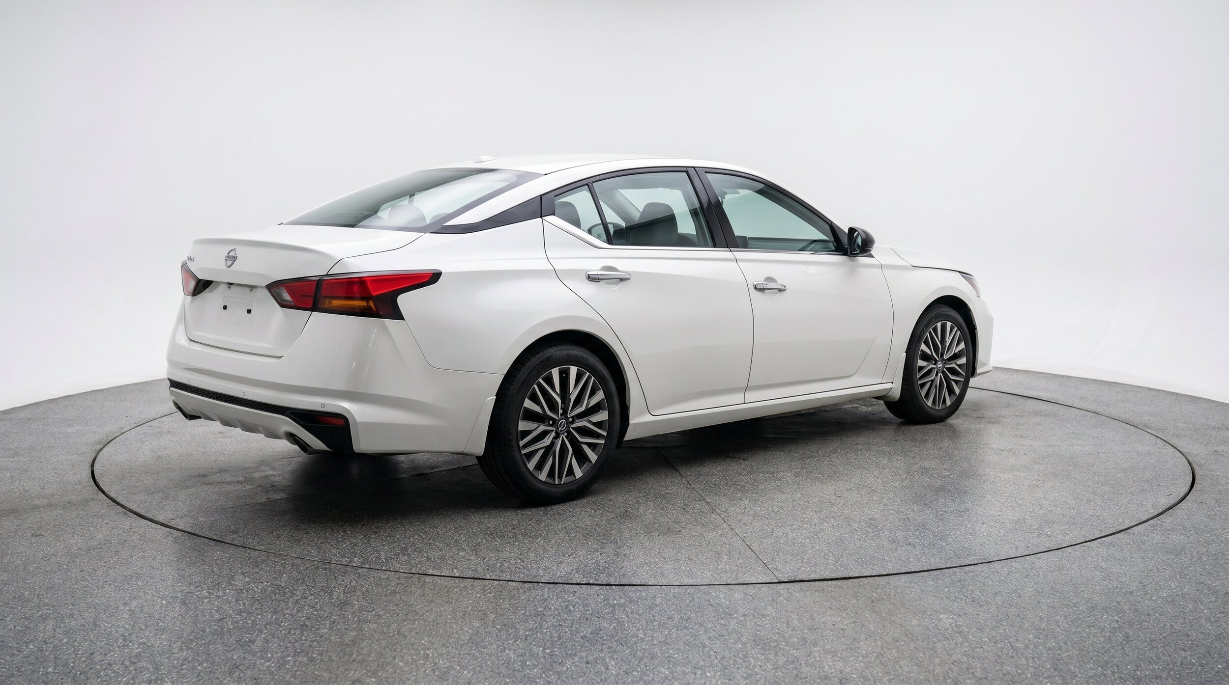 Thumbnail: 2025 Nissan Altima - 9