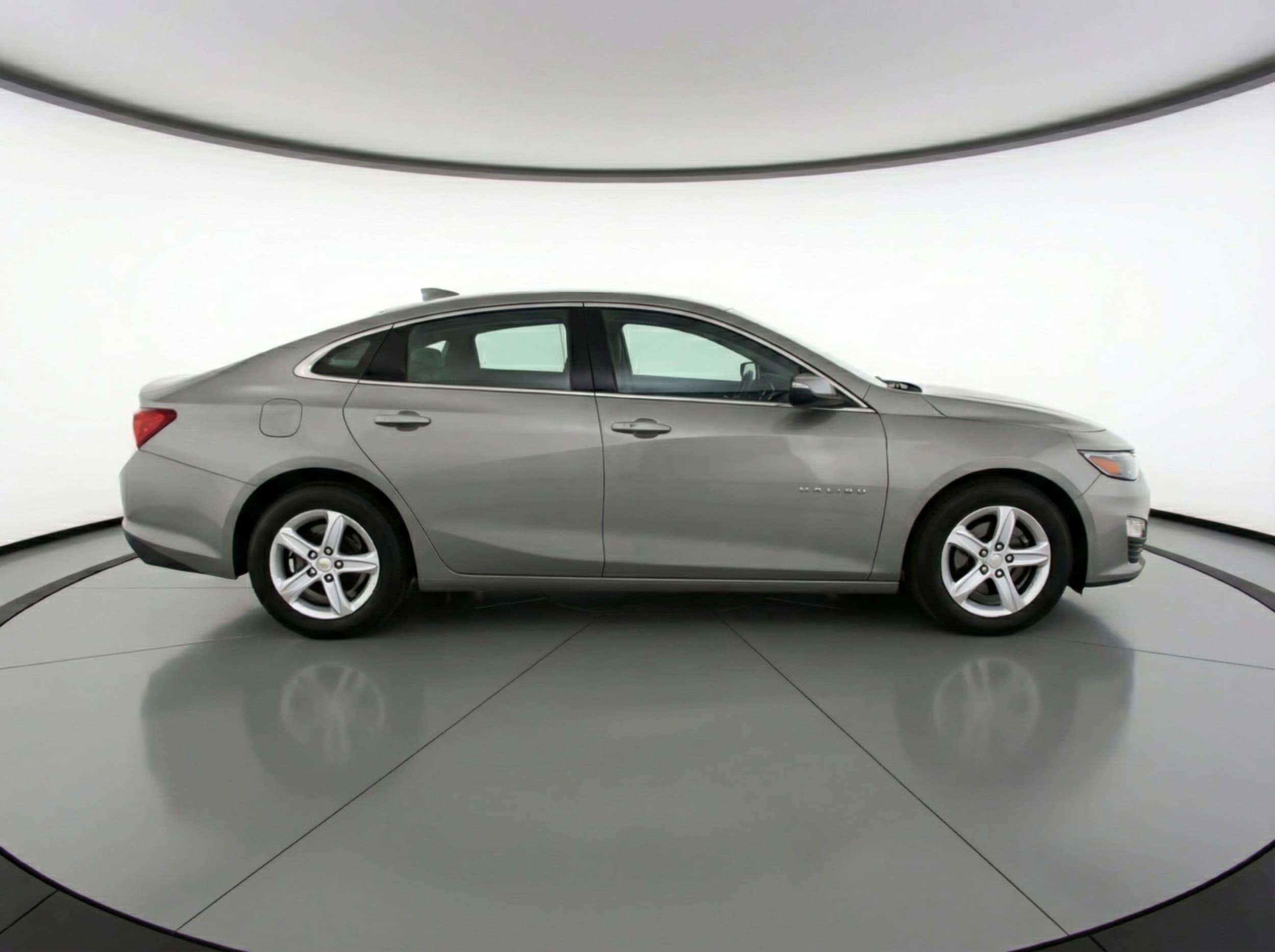 Thumbnail: 2024 Chevrolet Malibu - 8