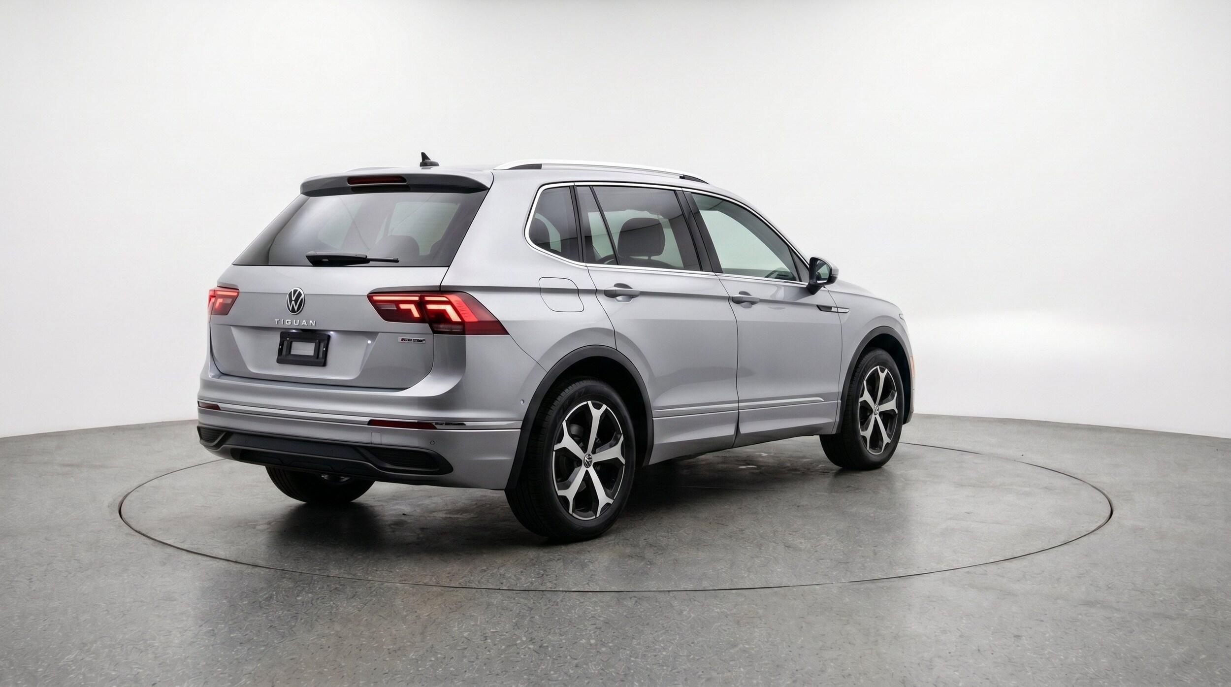 Thumbnail: 2026 Volkswagen Tiguan - 9