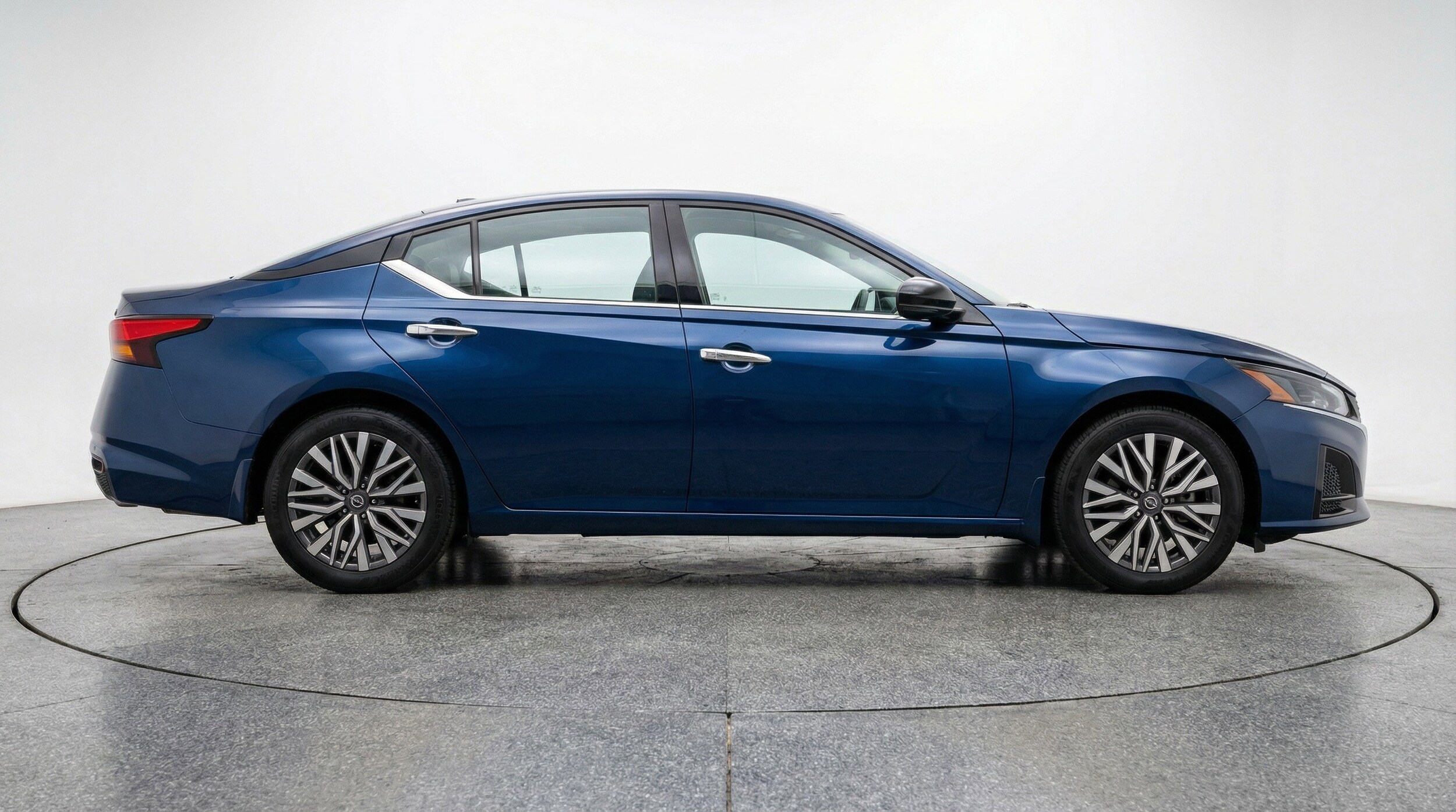 Thumbnail: 2025 Nissan Altima - 11
