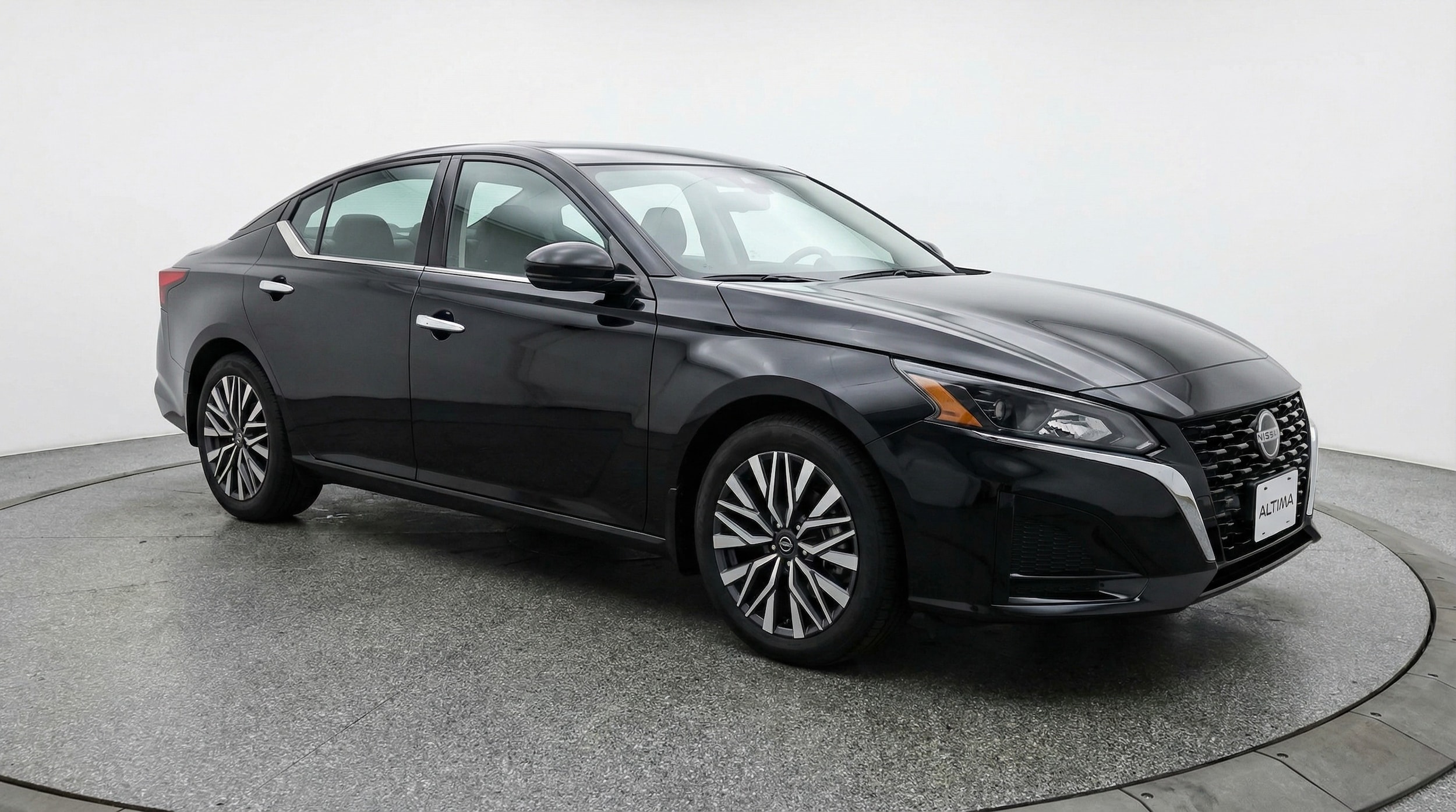 Thumbnail: 2025 Nissan Altima - 1