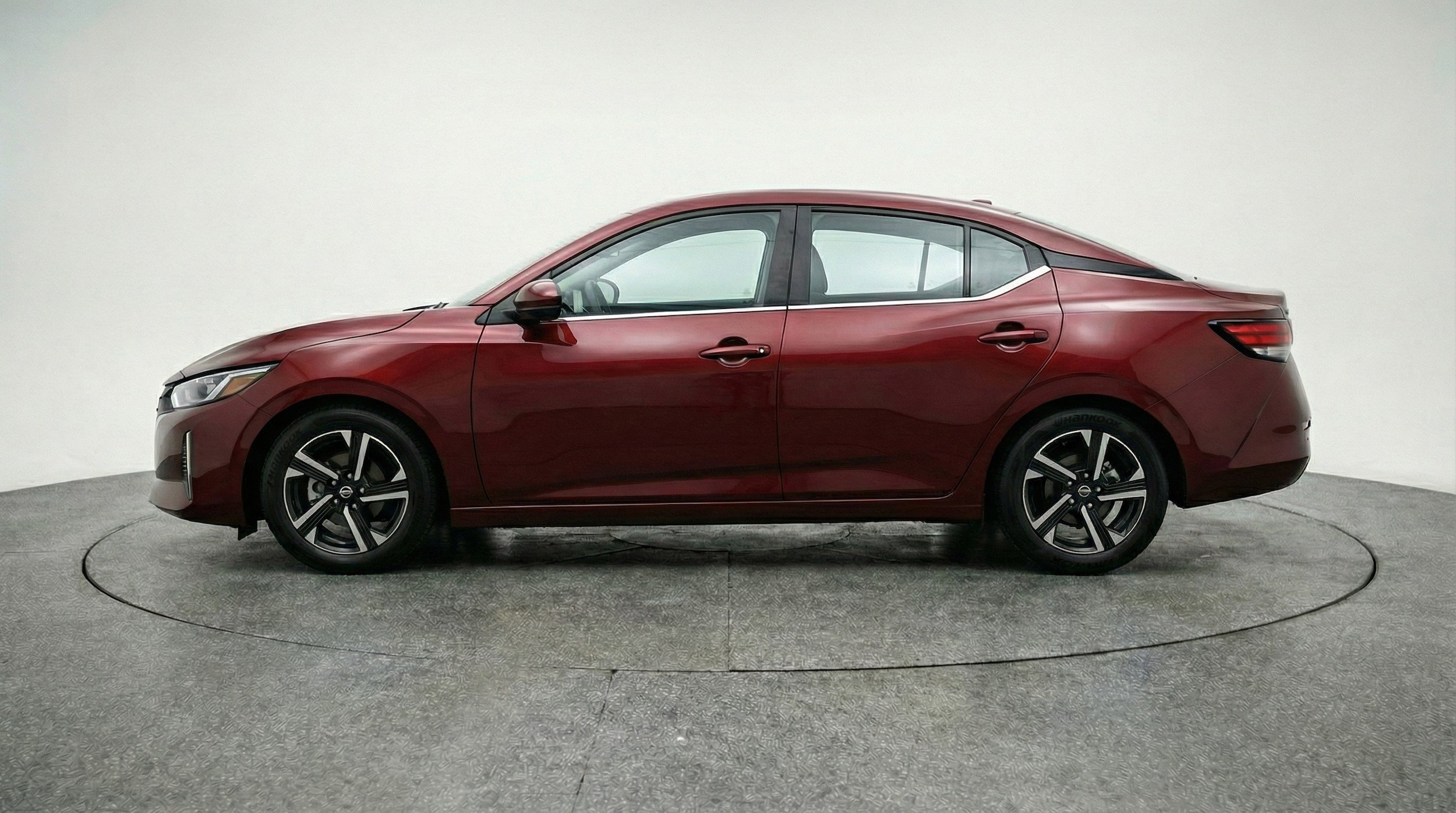 Thumbnail: 2025 Nissan Sentra - 5