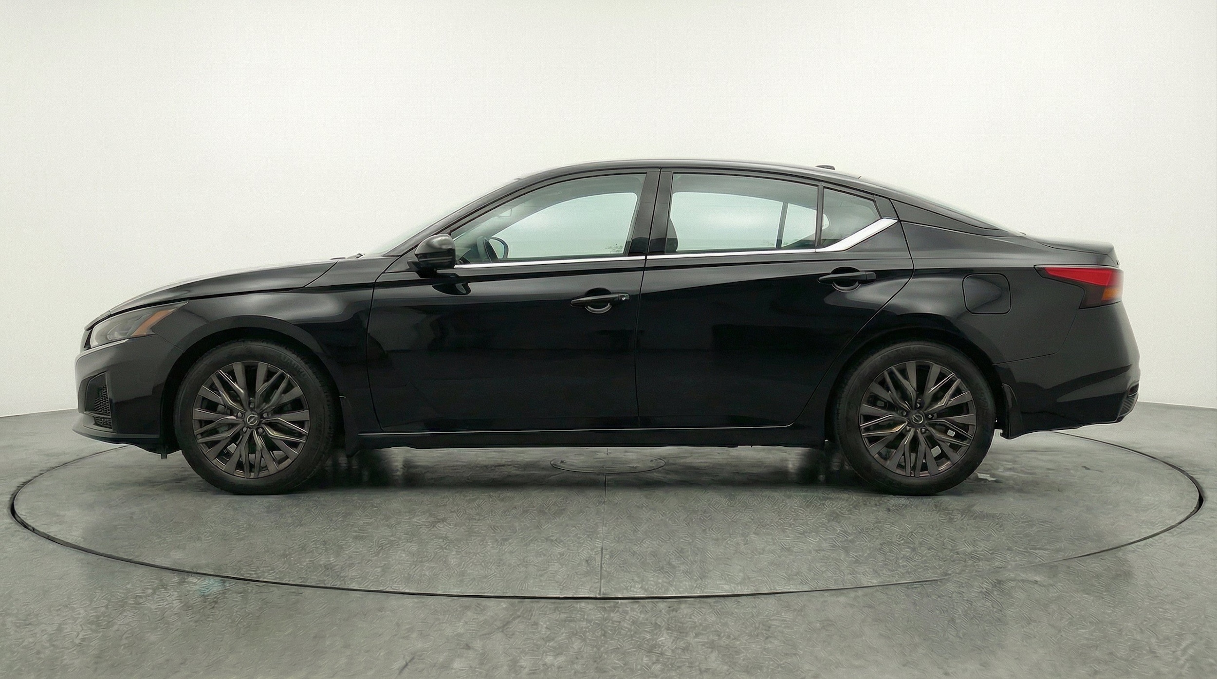 Thumbnail: 2026 Nissan Altima - 5