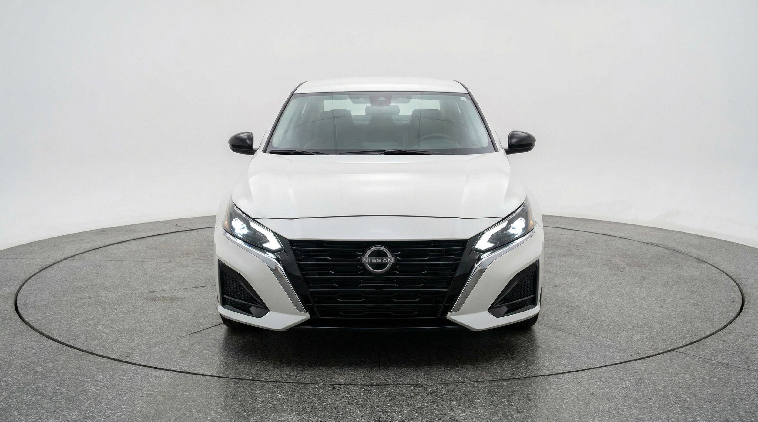 Thumbnail: 2025 Nissan Altima - 2