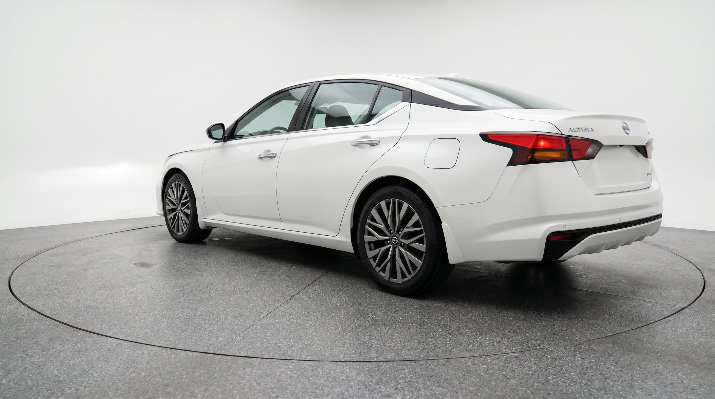 Thumbnail: 2025 Nissan Altima - 6