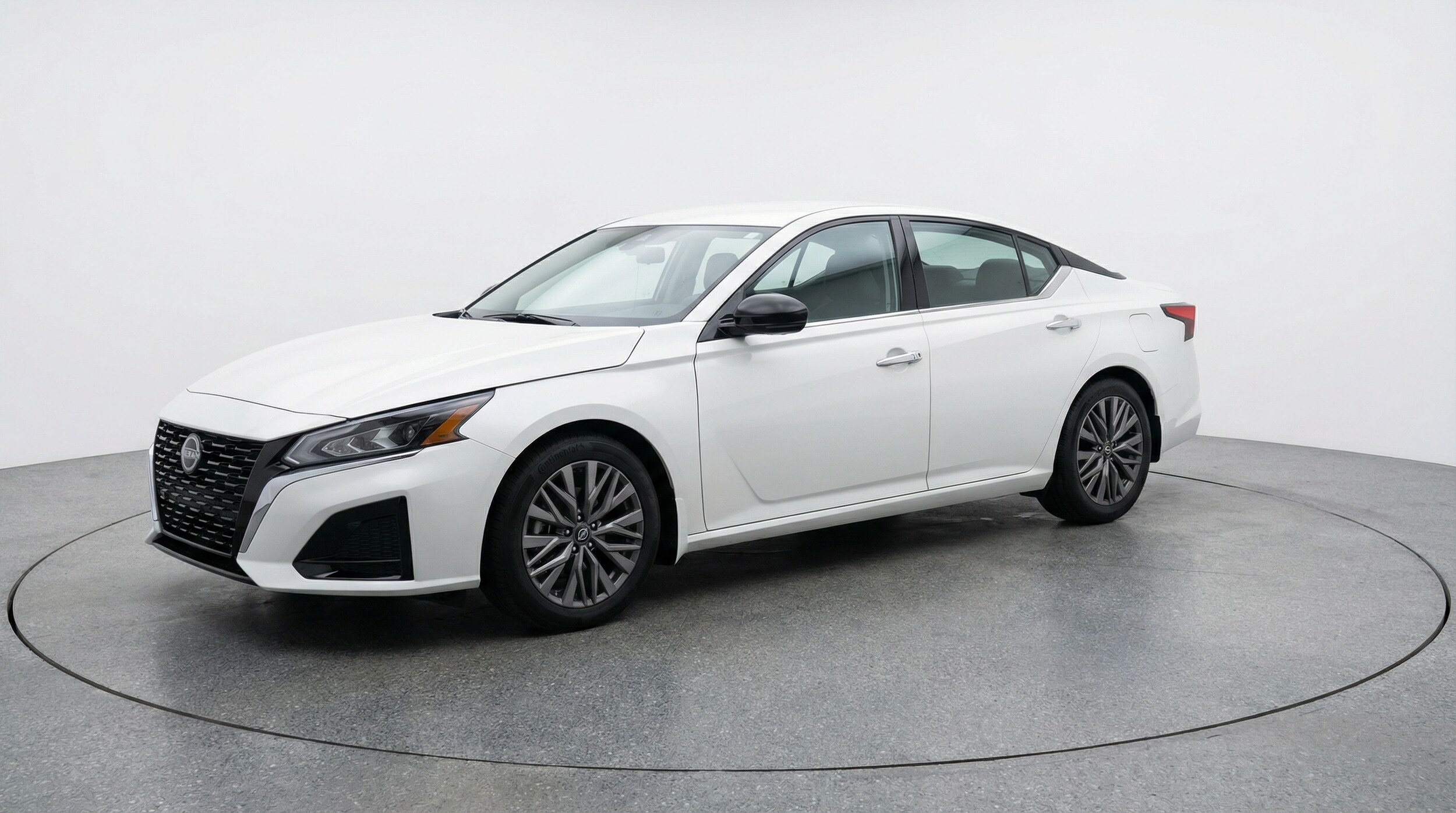 Thumbnail: 2025 Nissan Altima - 3