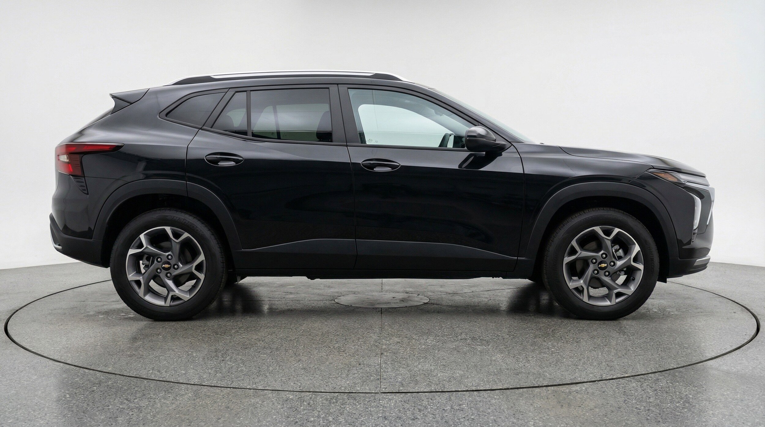 Thumbnail: 2025 Chevrolet Trax - 11