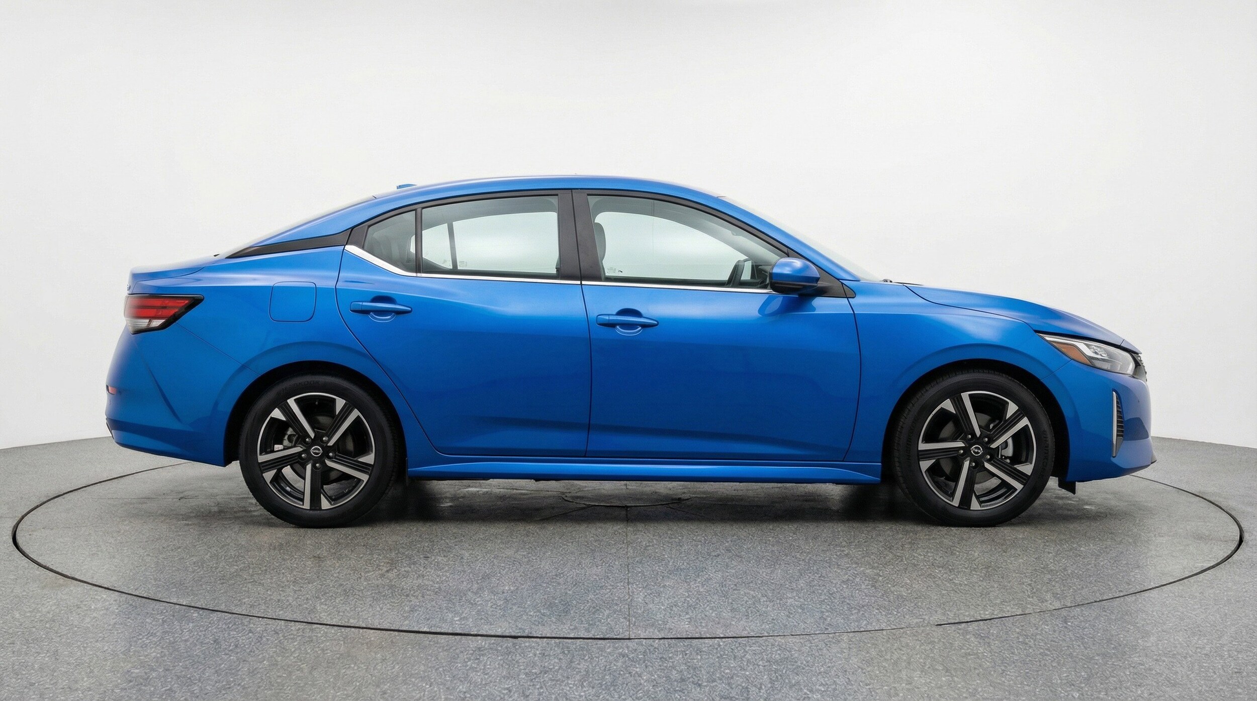 Thumbnail: 2025 Nissan Sentra - 11
