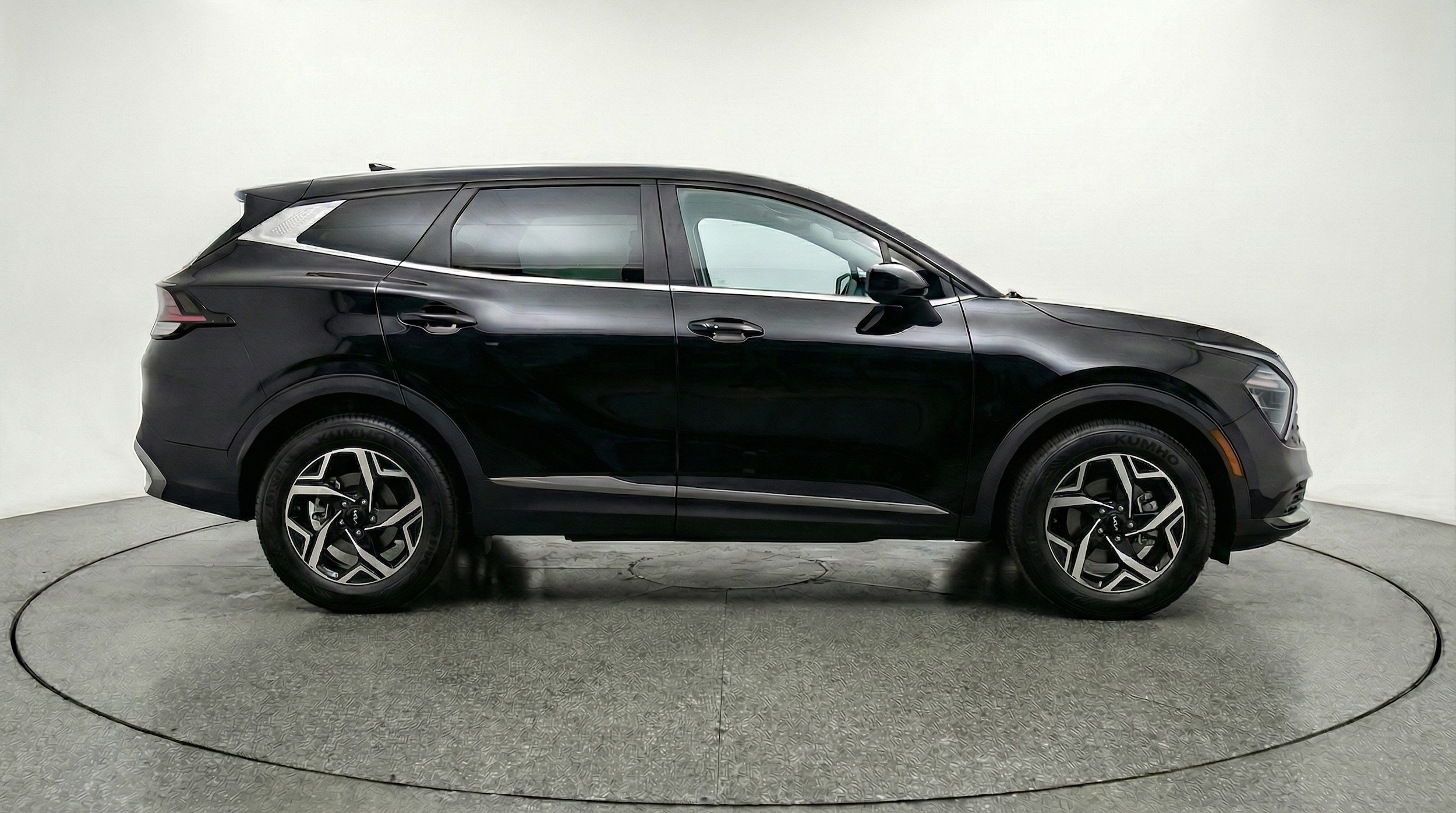 Thumbnail: 2025 Kia Sportage - 8