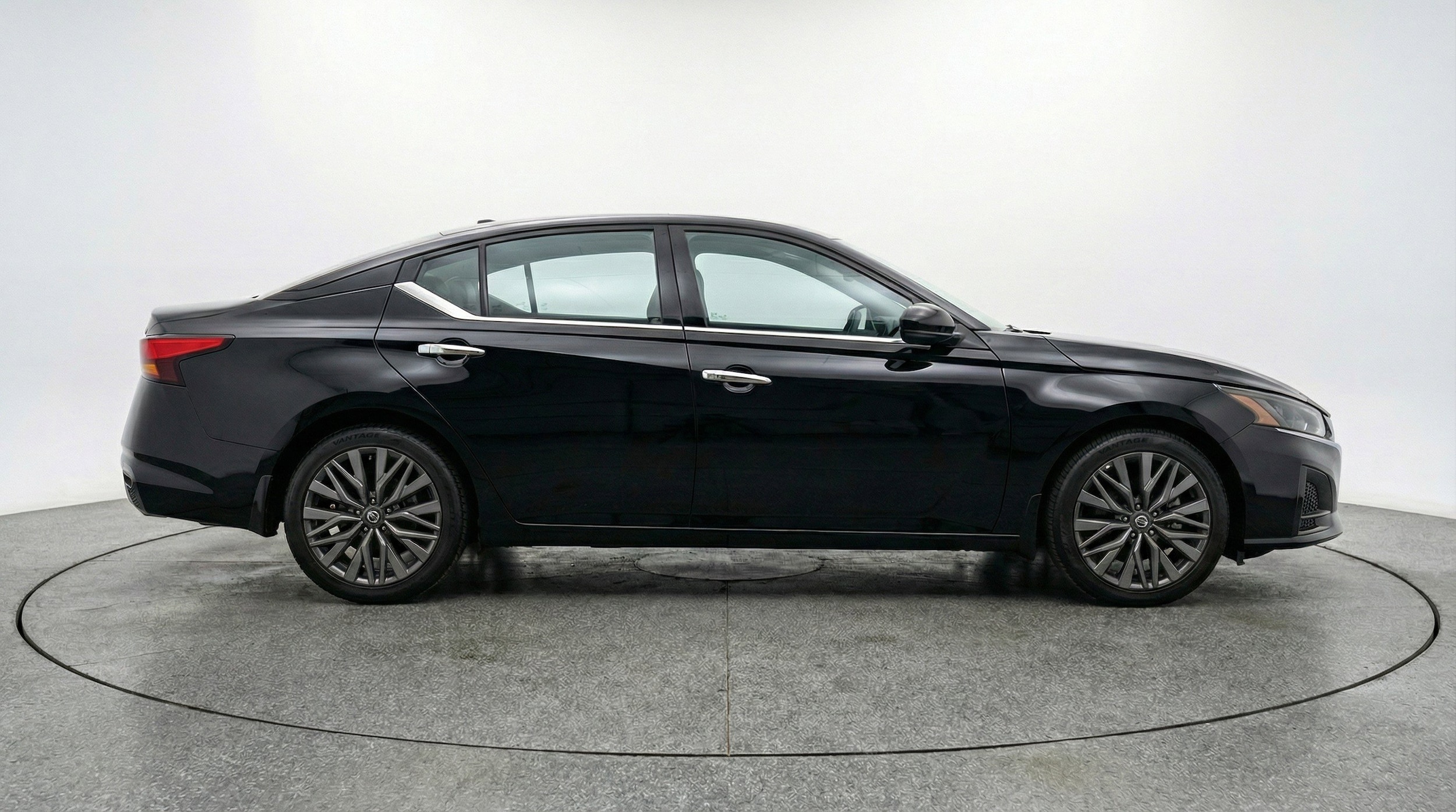 Thumbnail: 2025 Nissan Altima - 11