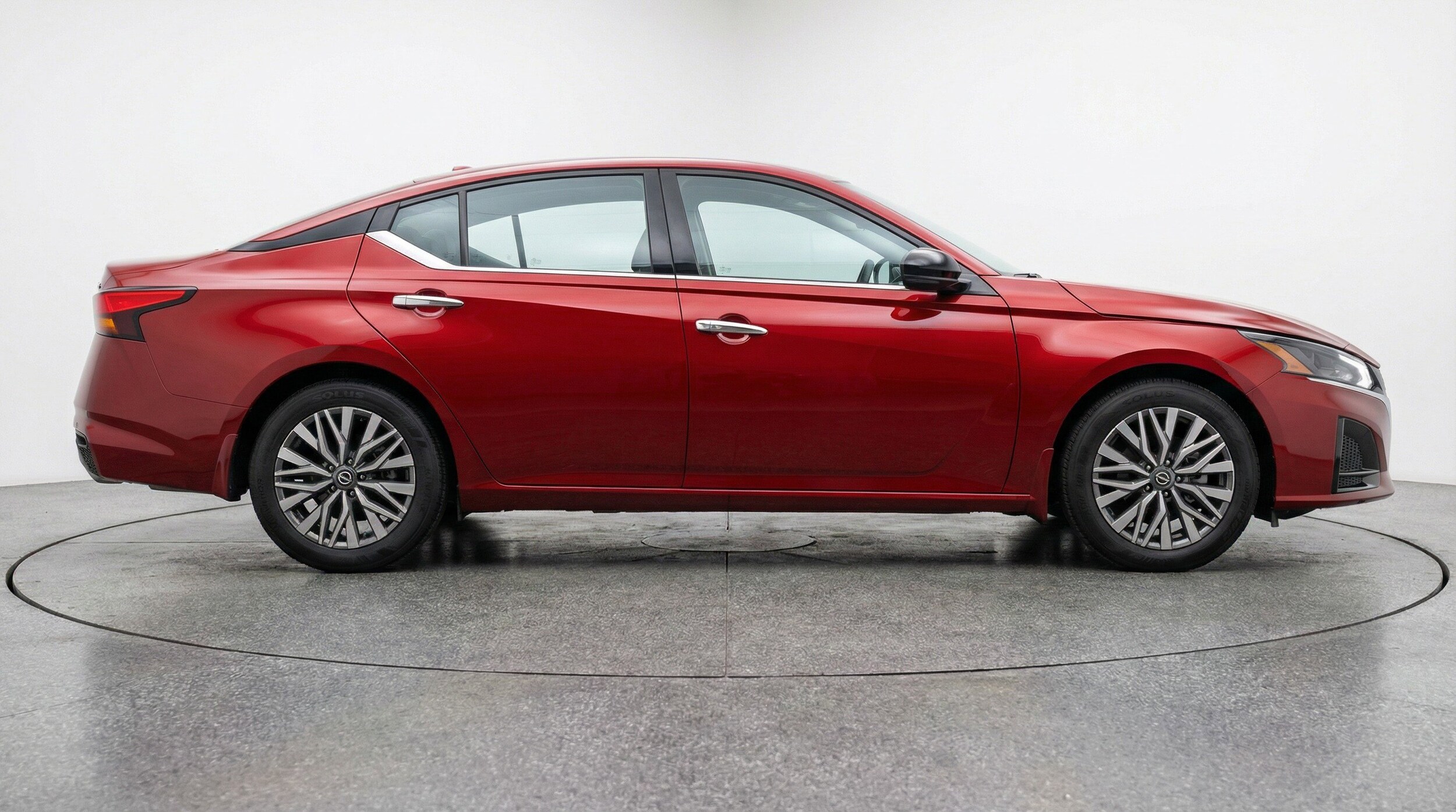 Thumbnail: 2025 Nissan Altima - 11
