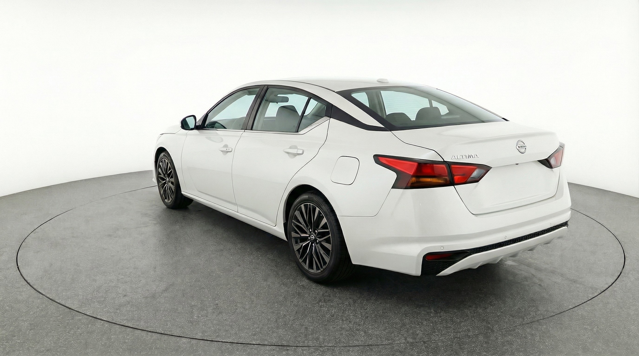 Thumbnail: 2025 Nissan Altima - 6