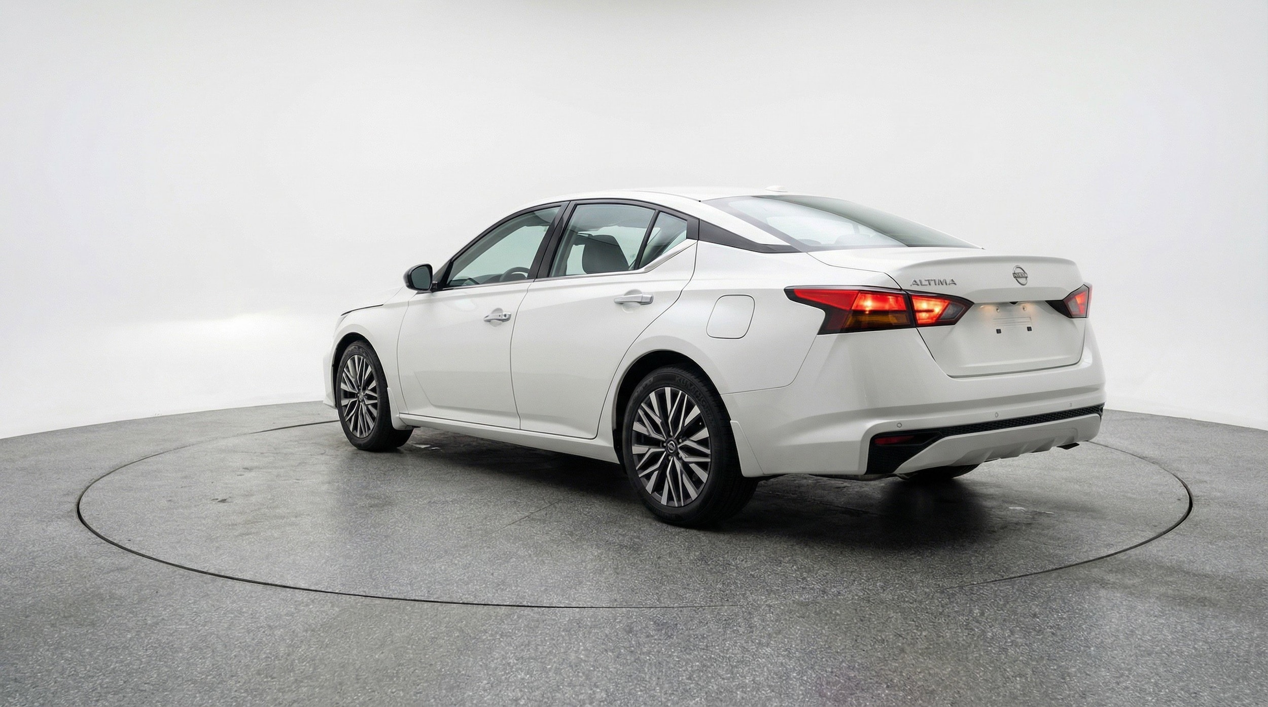 Thumbnail: 2025 Nissan Altima - 6