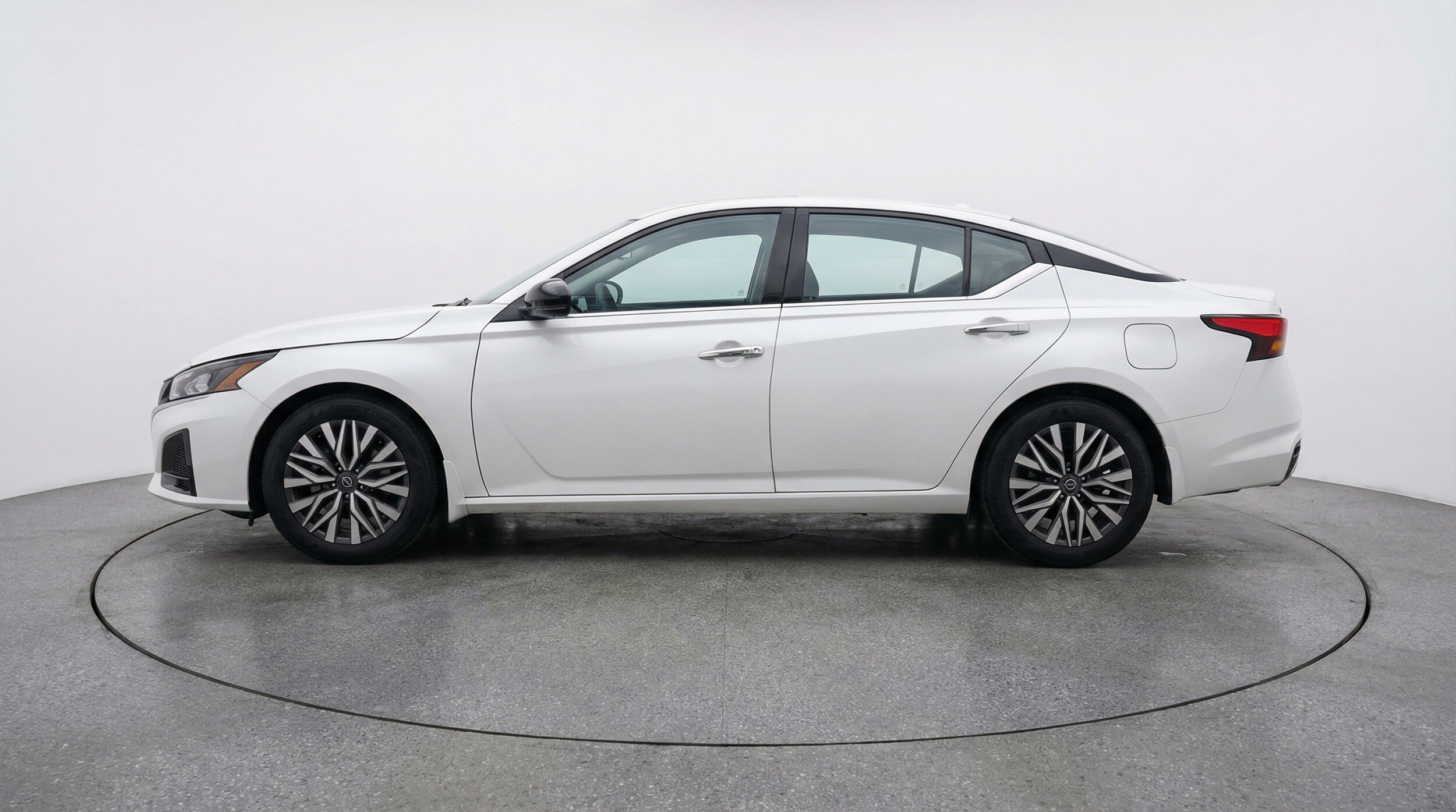 Thumbnail: 2025 Nissan Altima - 4