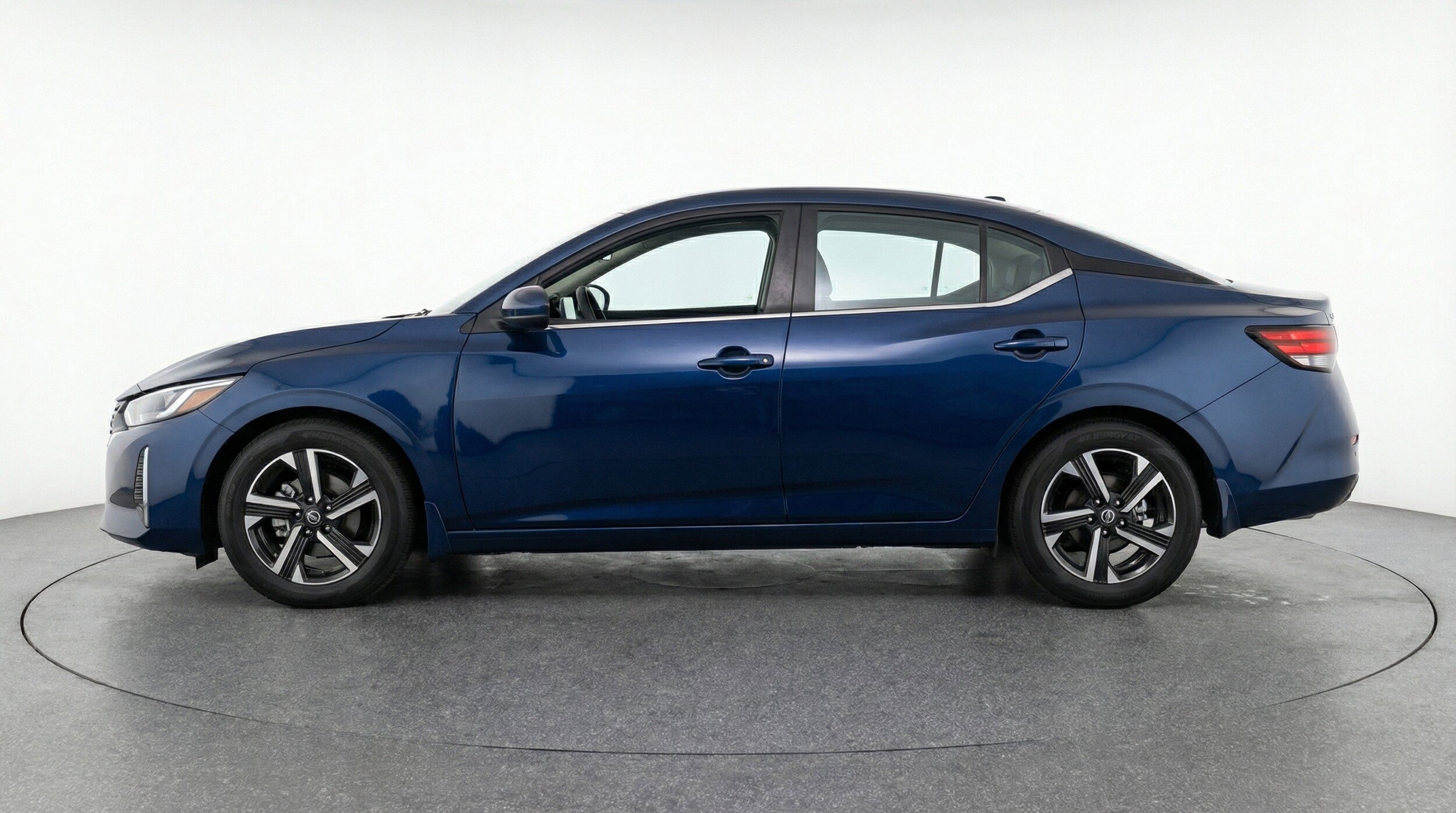 Thumbnail: 2025 Nissan Sentra - 5