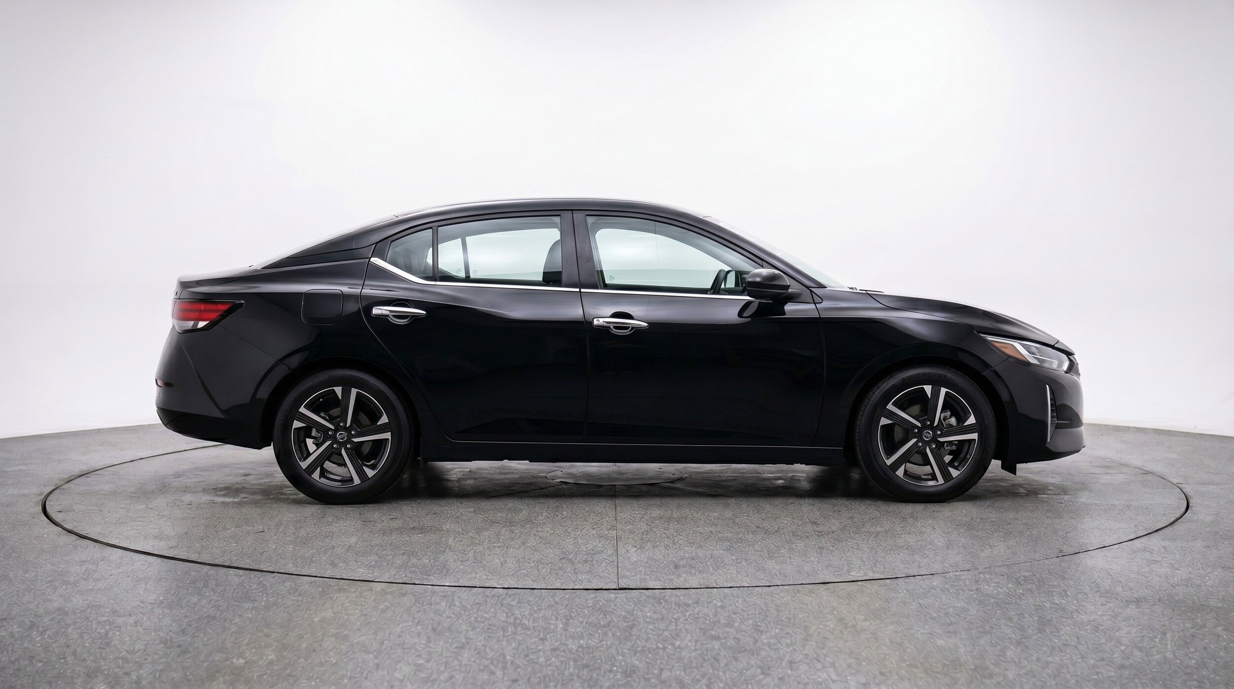 Thumbnail: 2025 Nissan Sentra - 11