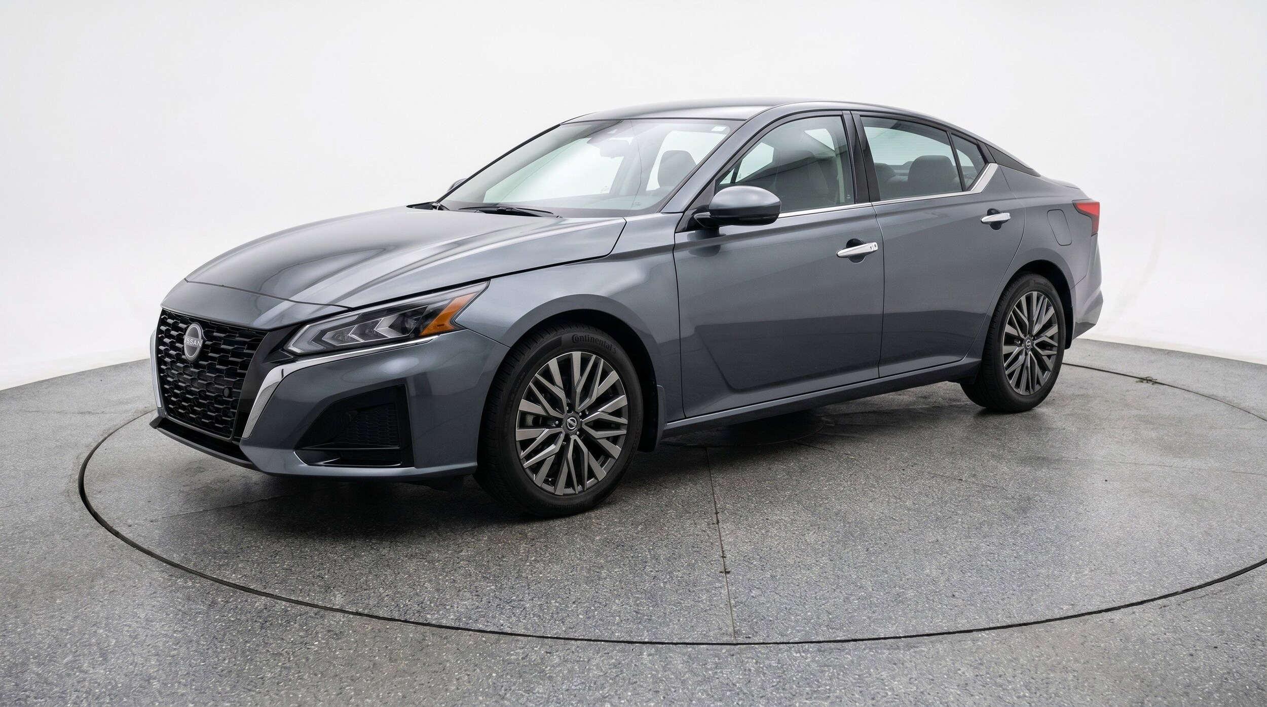 Thumbnail: 2025 Nissan Altima - 3