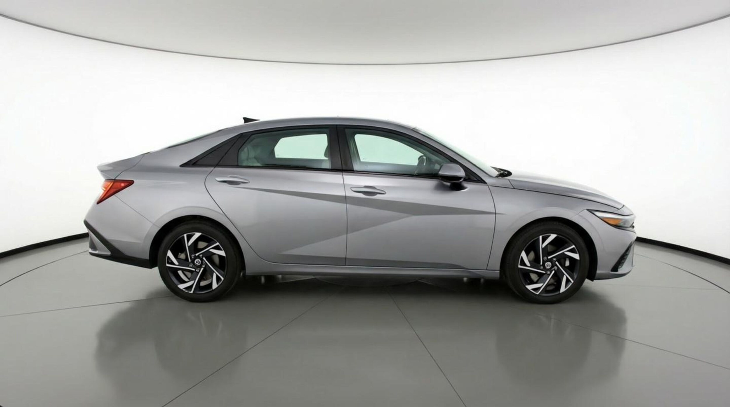 Thumbnail: 2025 Hyundai Elantra - 8