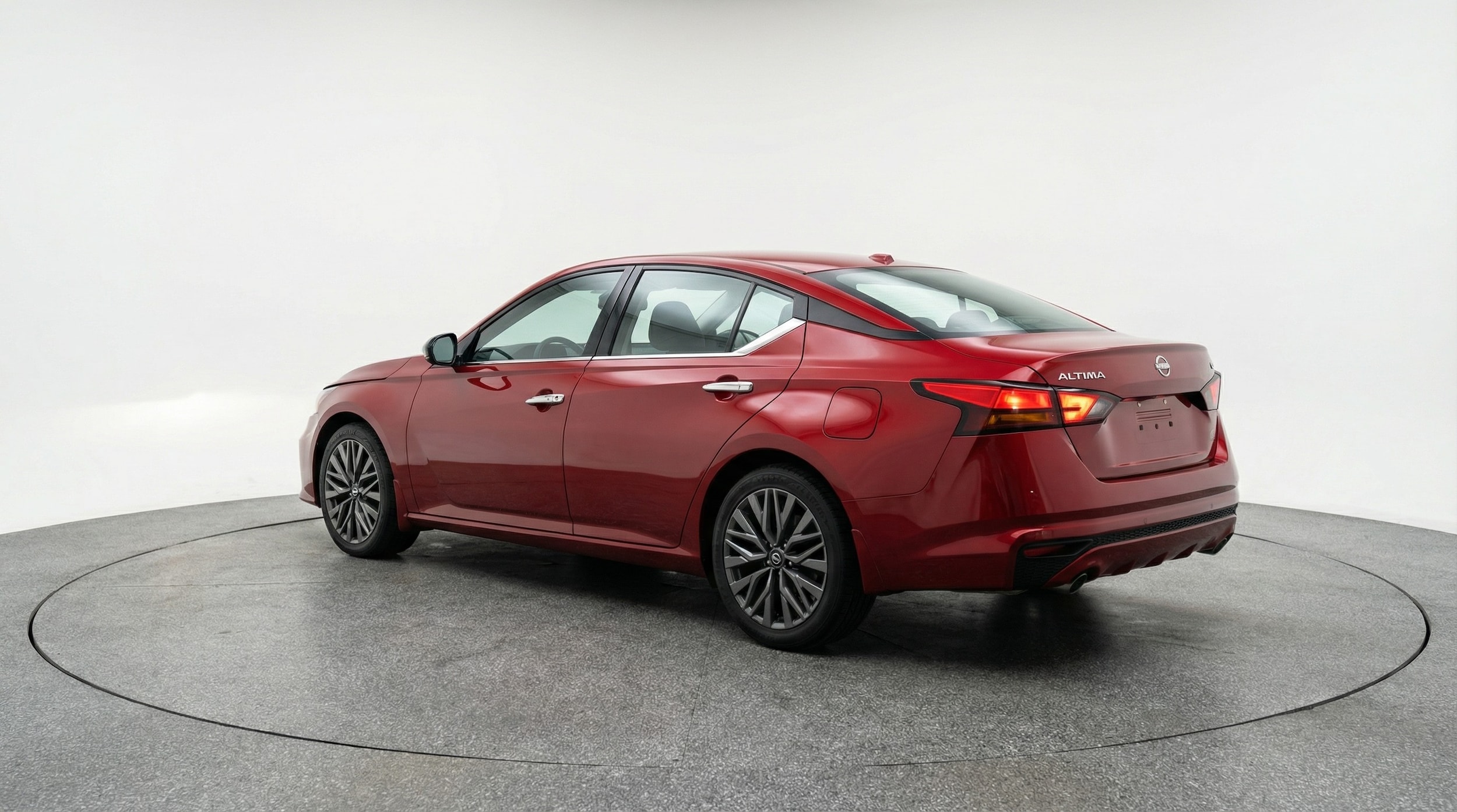 Thumbnail: 2025 Nissan Altima - 5